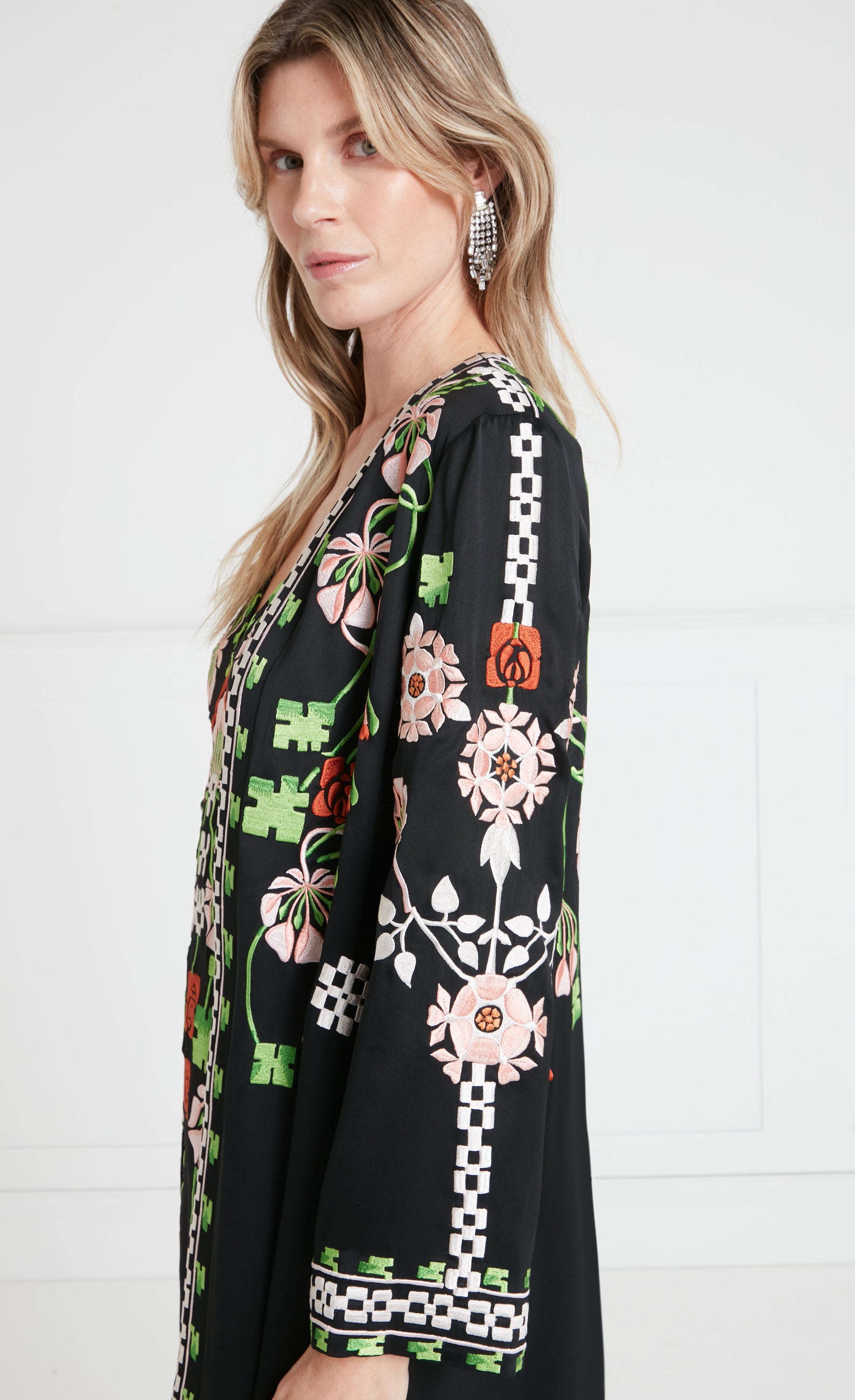 Temperley London Casa płaszcz kimono Black haftowany
