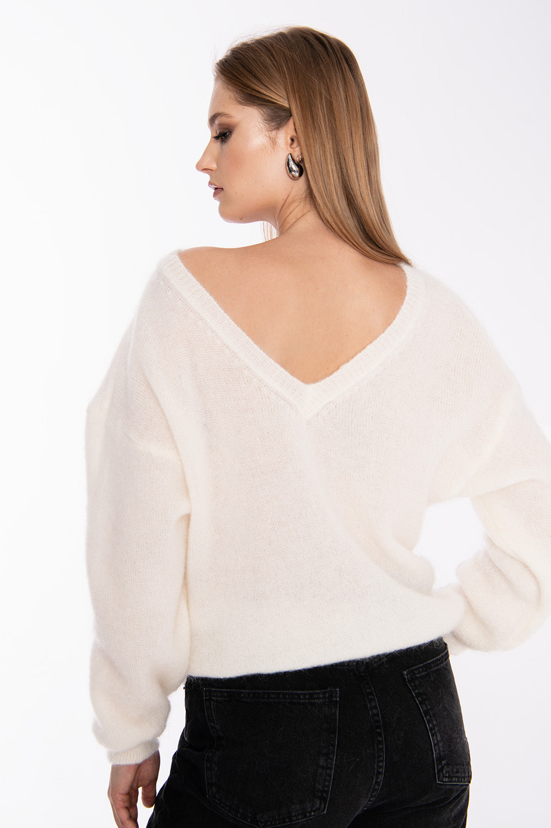 Nudyess Ivy sweter moherowy ecru serek oversize