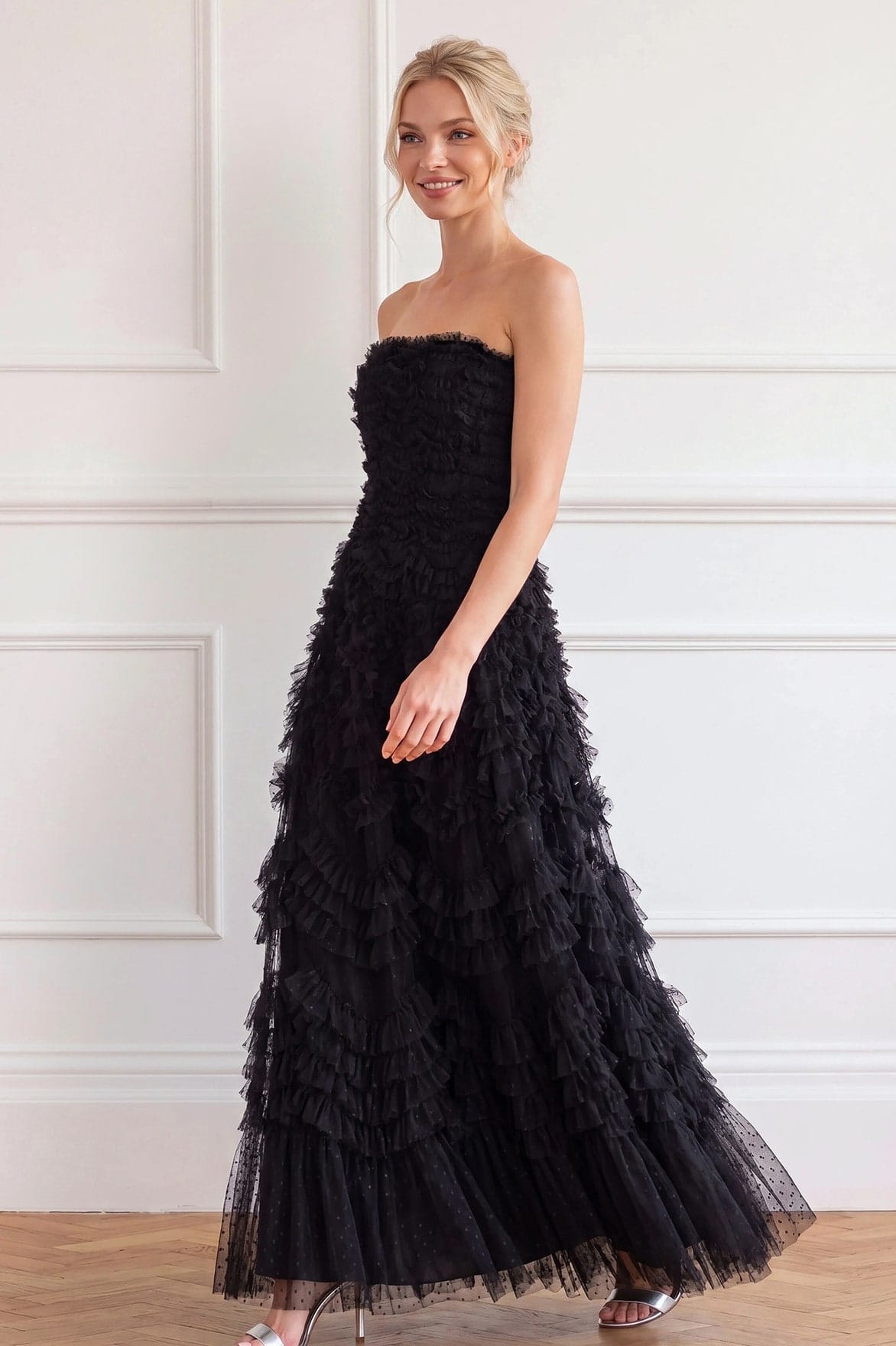 Needle & Thread Thalia Strapless Gown suknia wieczorowa czarna