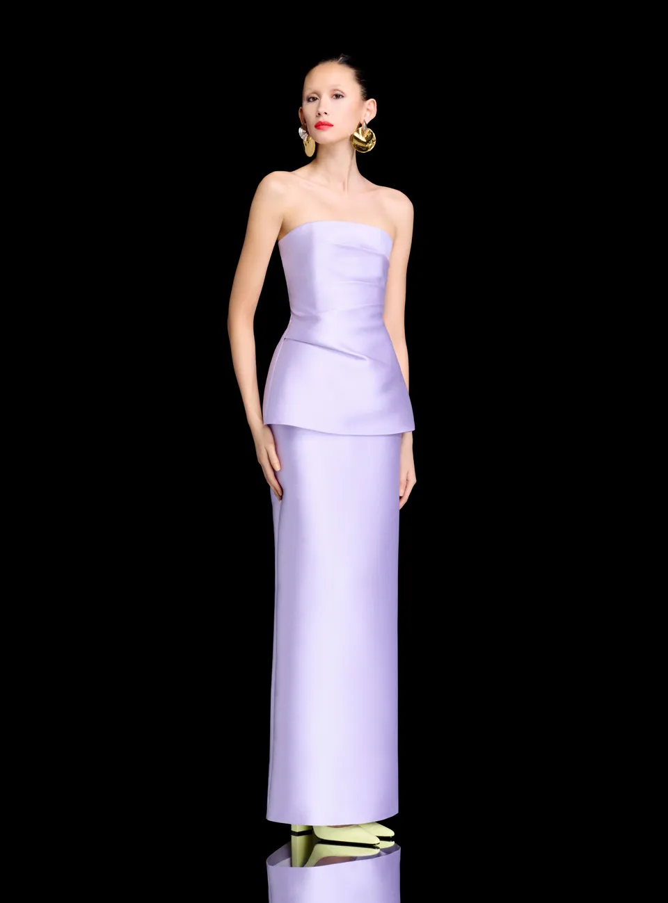 Solace London Lucille sukienka maxi lawendowa bez ramiączek