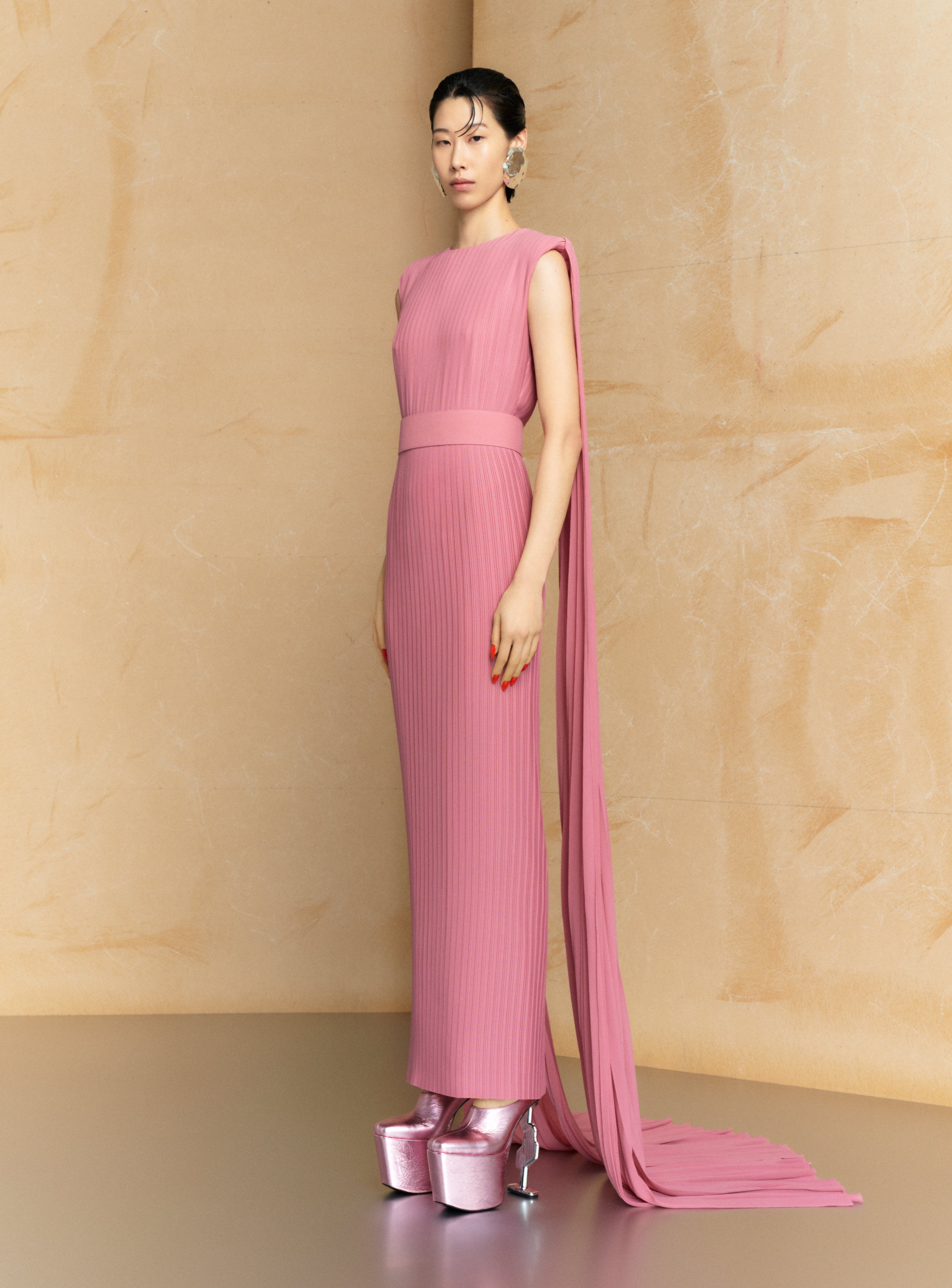 SOLACE LONDON Tavia sukienka wieczorowa peony maxi