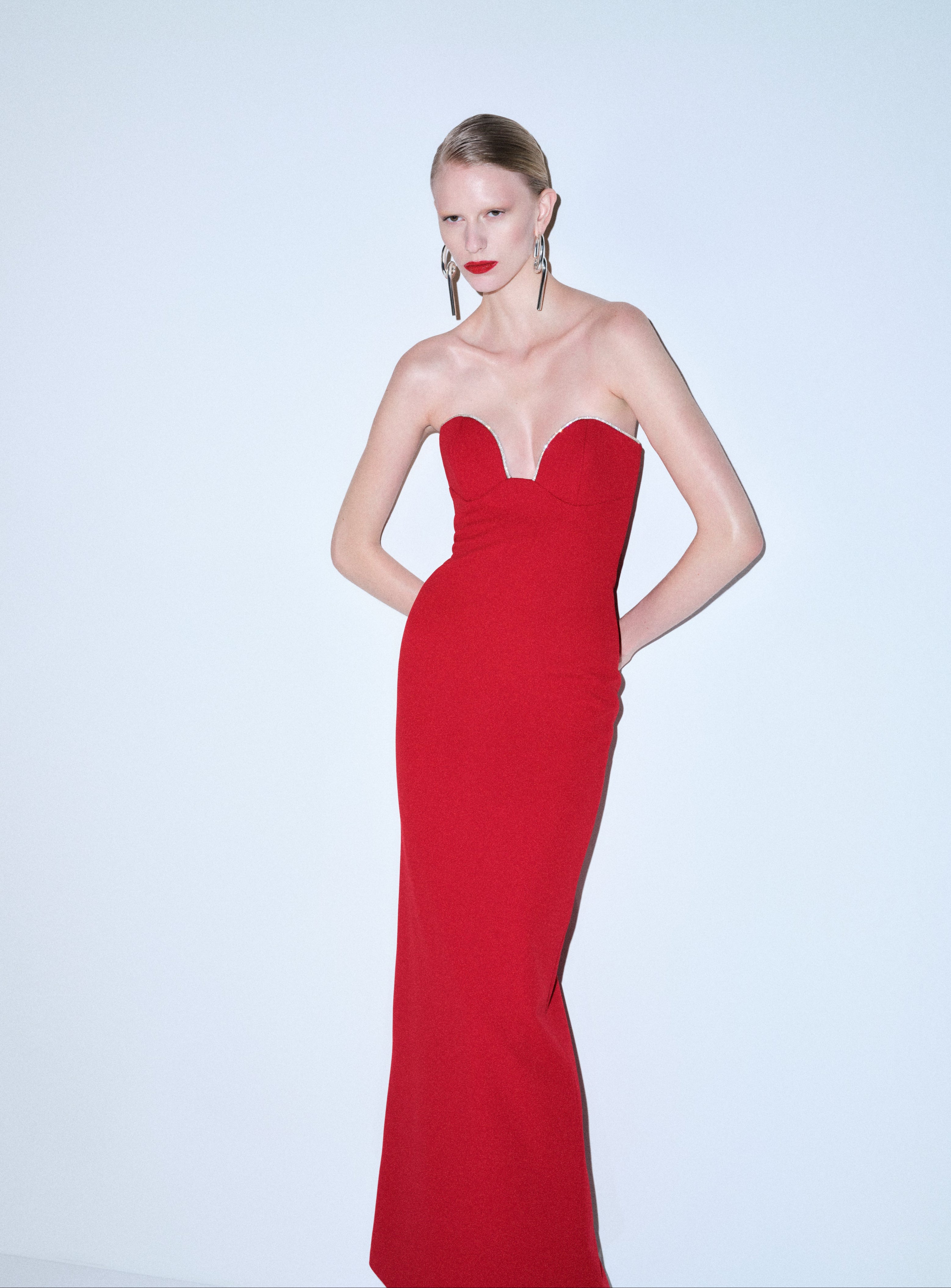 Solace London Sommer Maxi sukienka rubinowa strapless
