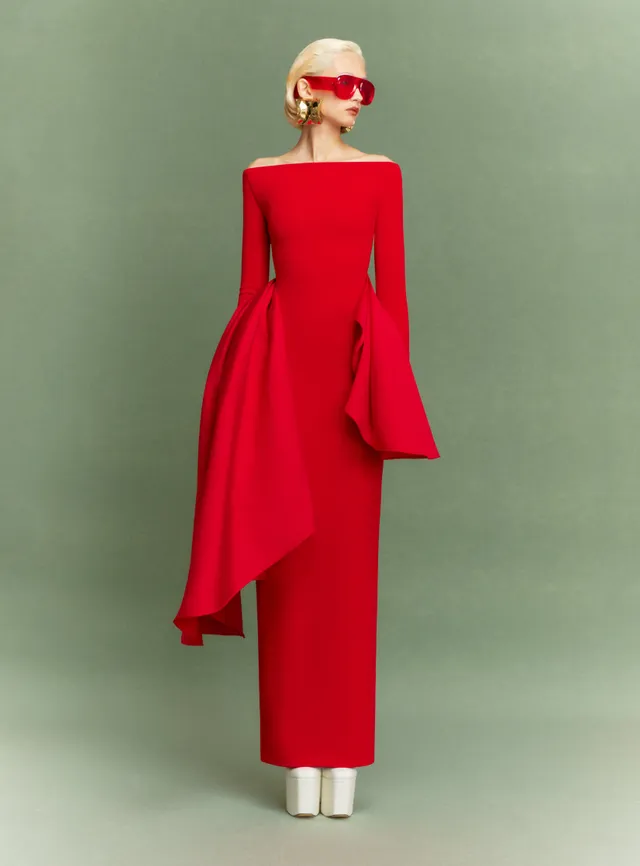 Solace London Kiana sukienka maxi czerwona odkryte ramiona