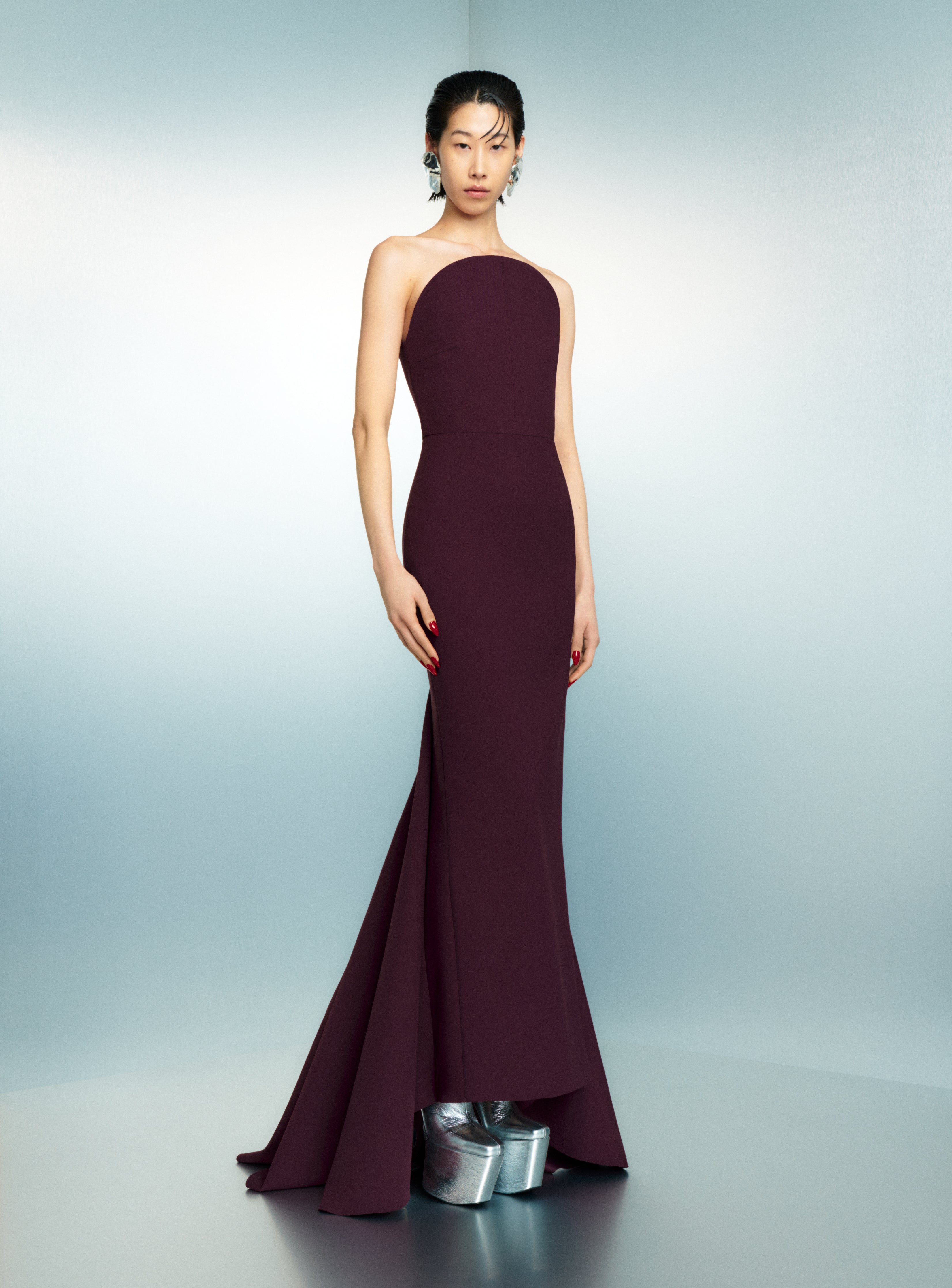 Solace London Citra sukienka wieczorowa bordowa maxi raisin