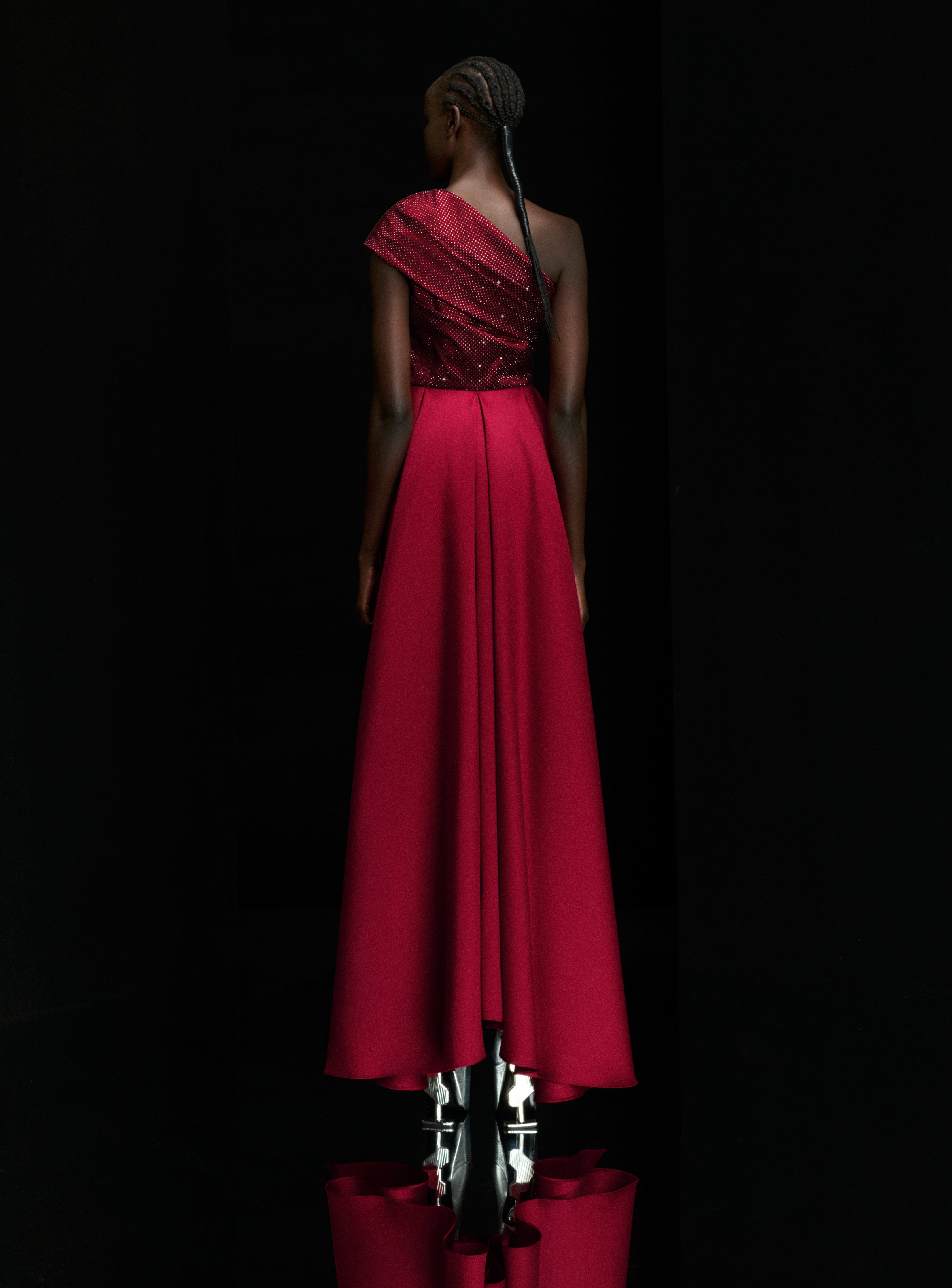 Solace London Alba sukienka wieczorowa rubin cekiny maxi