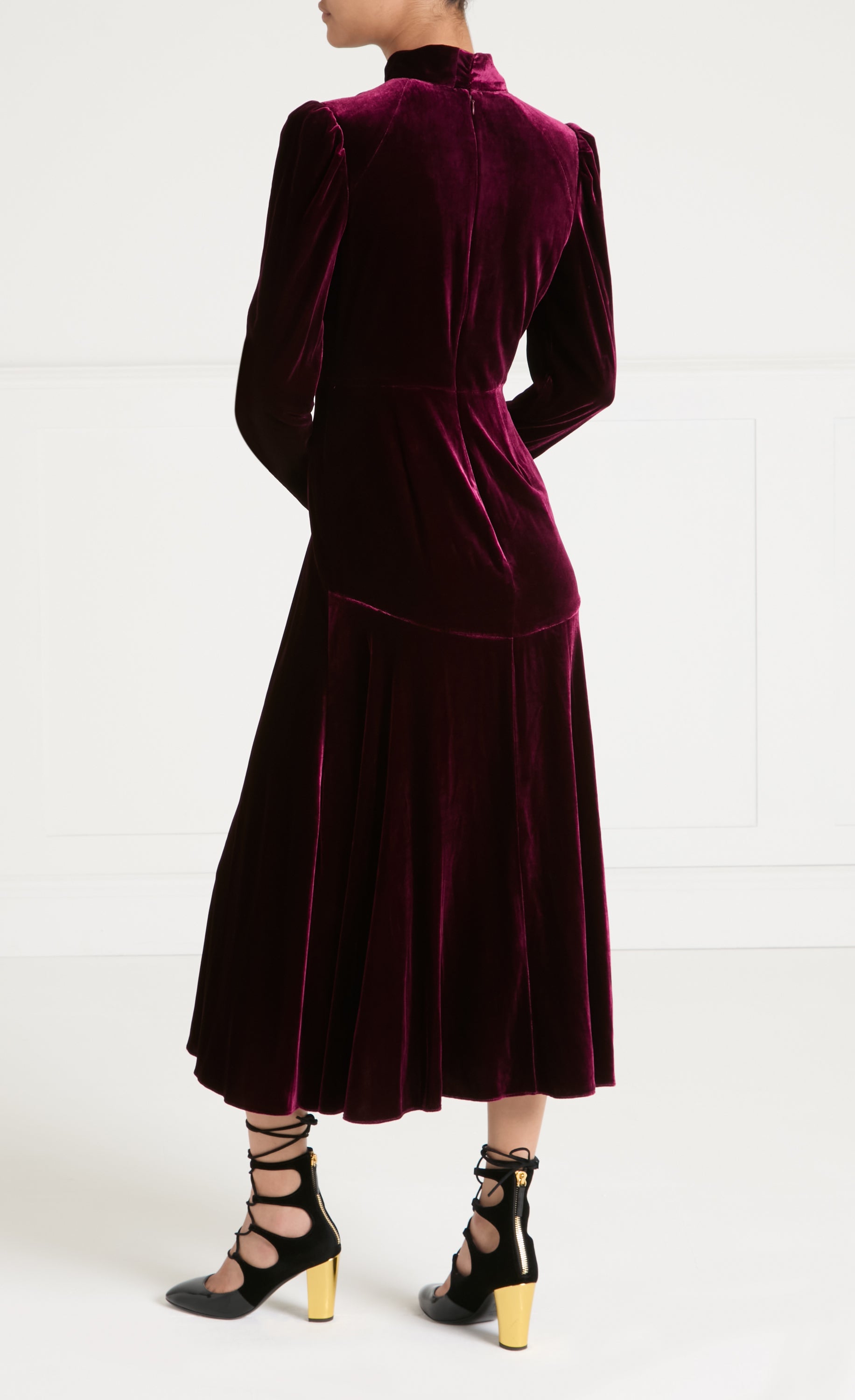 Temperley London Clarice sukienka welwetowa bordowa midi