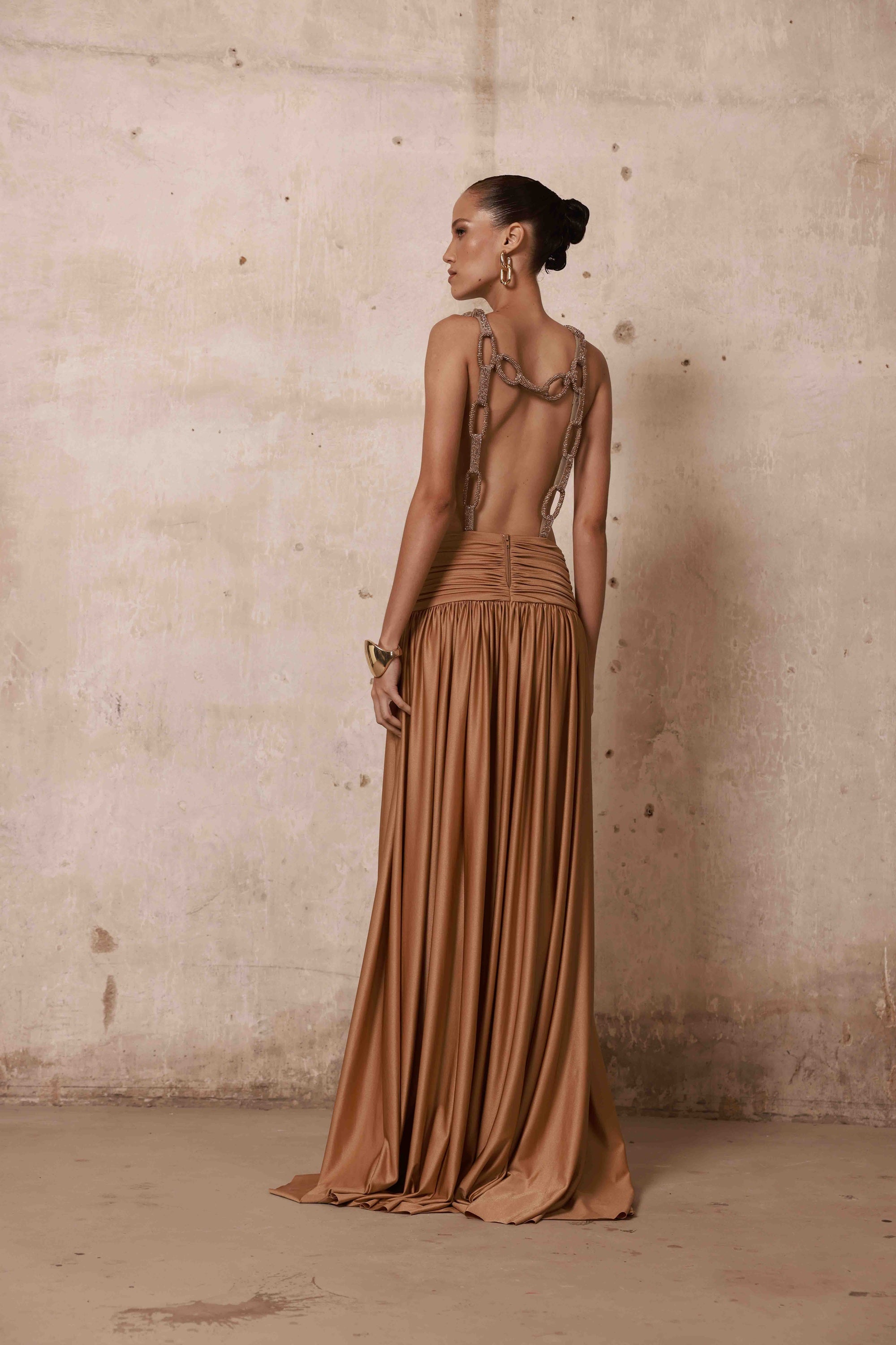 Bronx and Banco Tula Embellished suknia cekinowa dekolt V