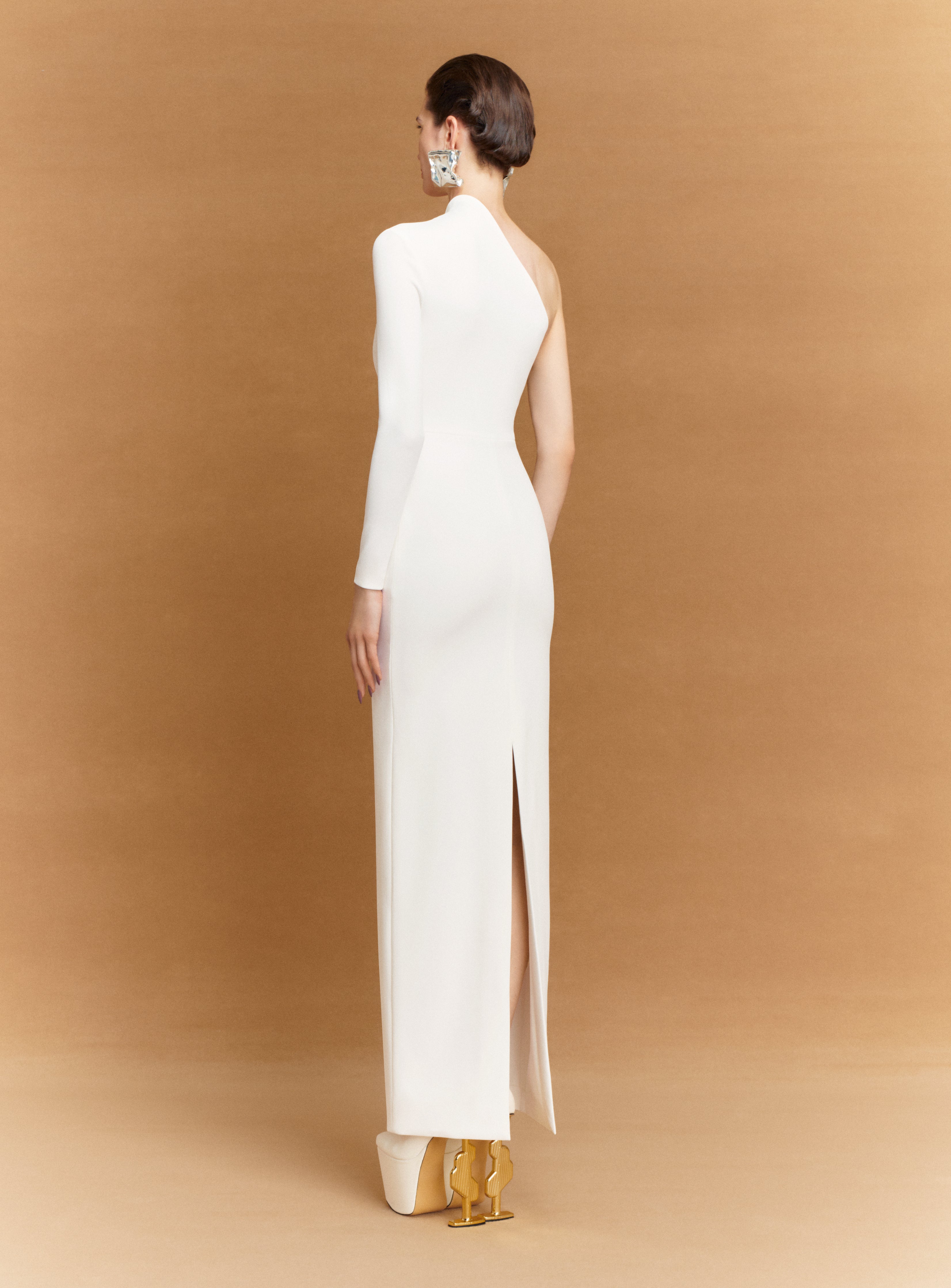 Solace London The Joana Maxi sukienka Cream jedno ramię