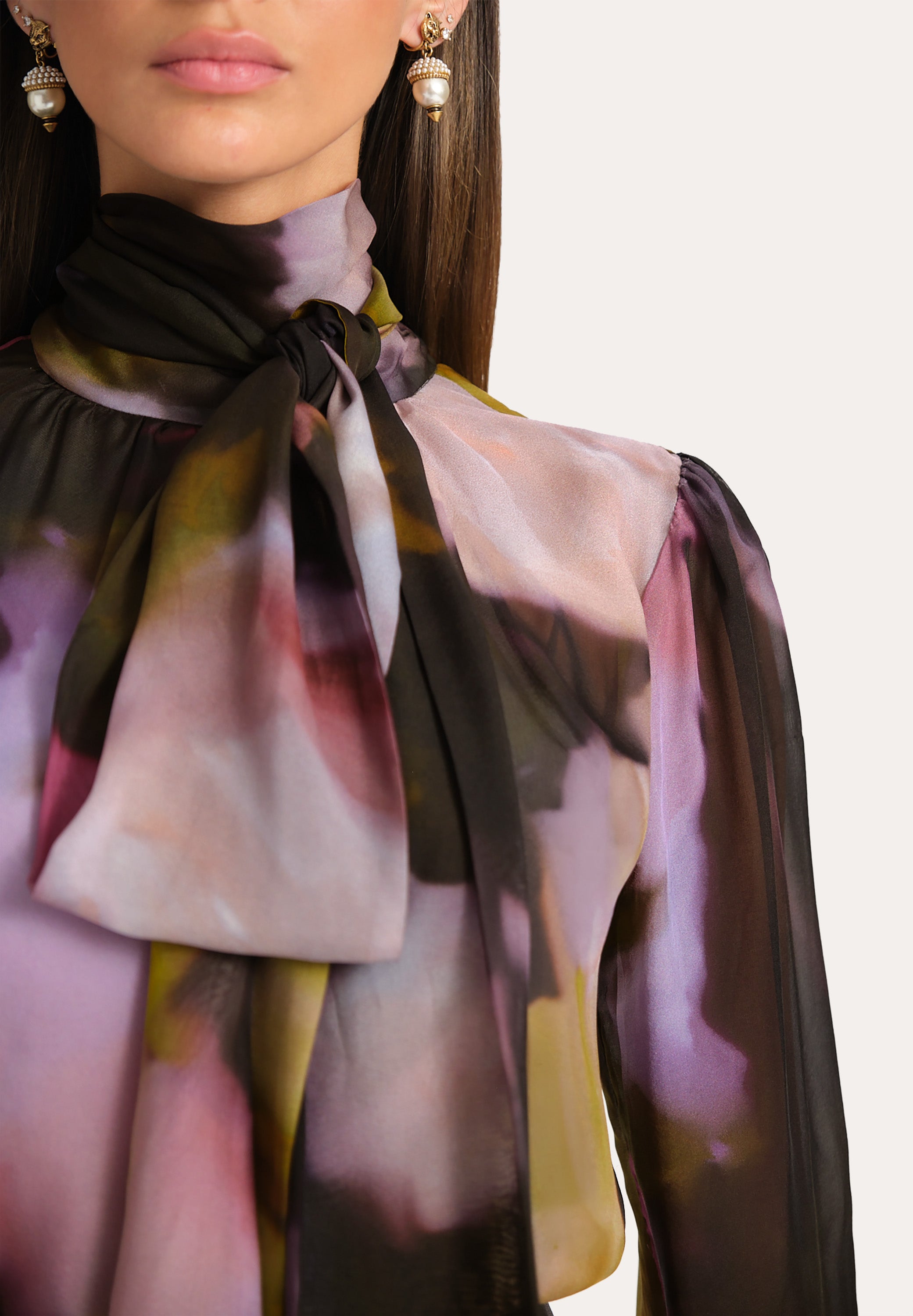 Elie Tahari Emma body jedwabne Petal Eclipse z szalikiem