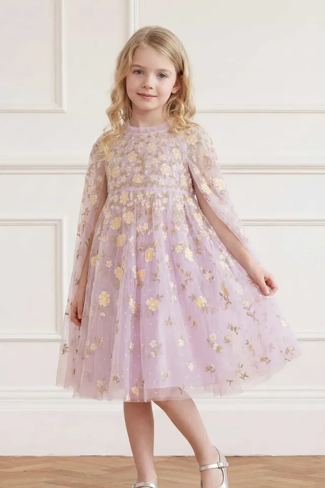 Needle & Thread Lea Ditsy Cape Kids Dress sukienka fioletowa haft