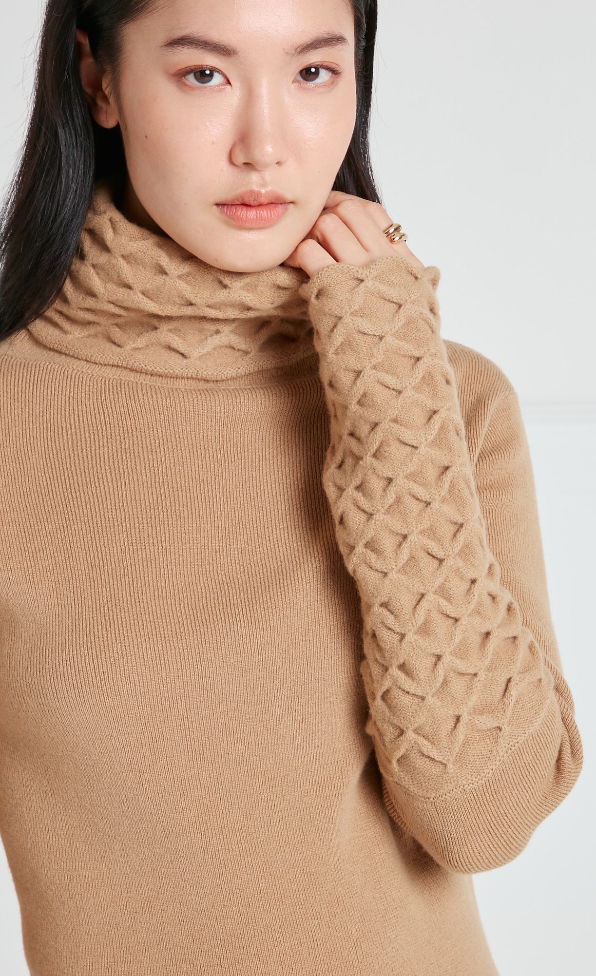 Temperley Honeycomb sweter Camel wełniany golf