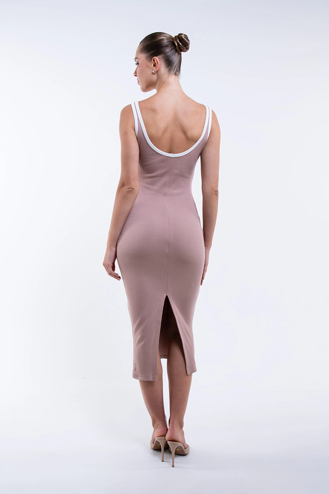 Nudyess Lauren sukienka midi Beige prążkowana