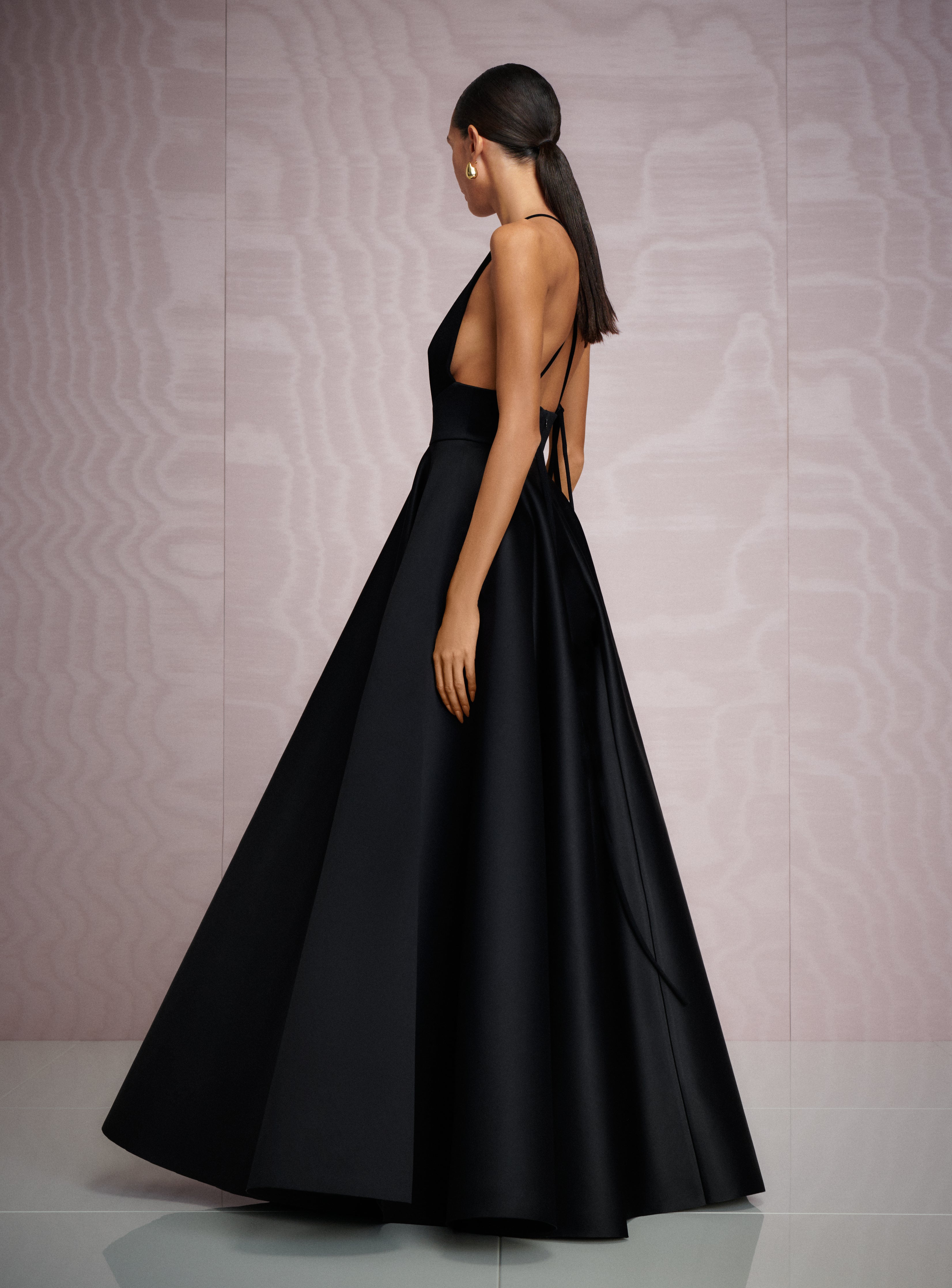 Solace London Avallon sukienka wieczorowa czarna maxi