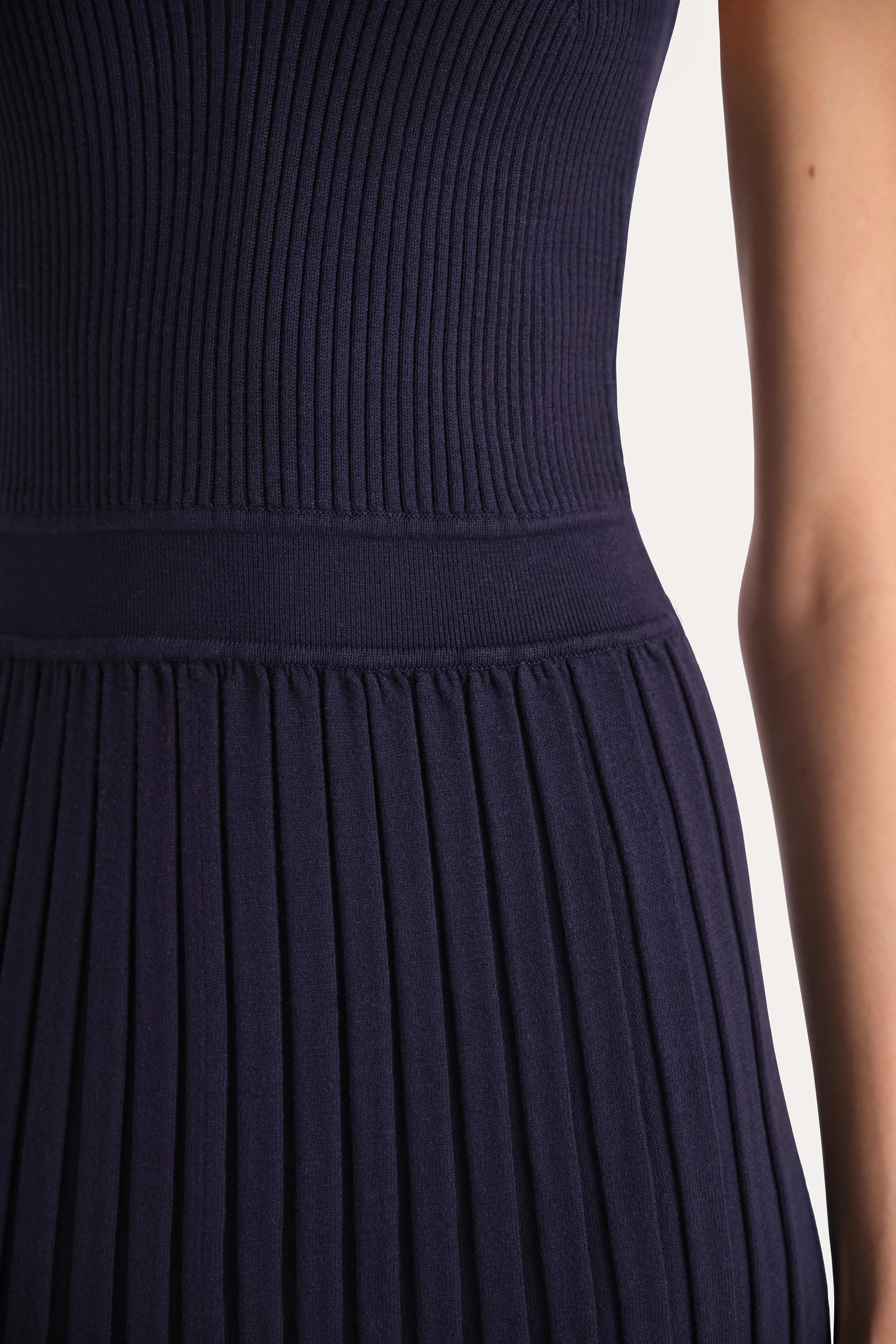 Elie Tahari Rib Knit E55XT605 sukienka Indigo prążkowana