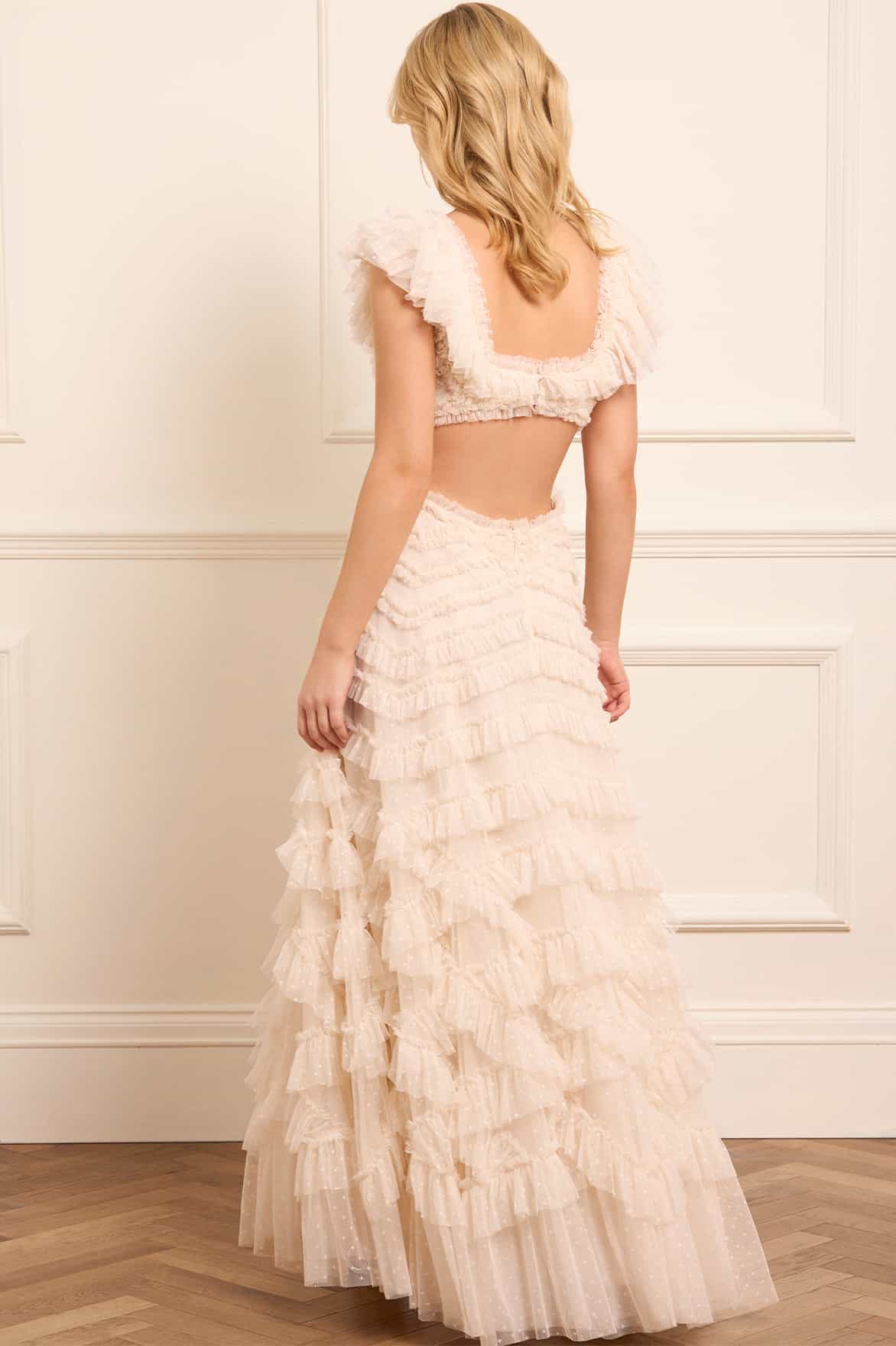Needle & Thread Lola Backless Gown suknia kremowa z falbaną