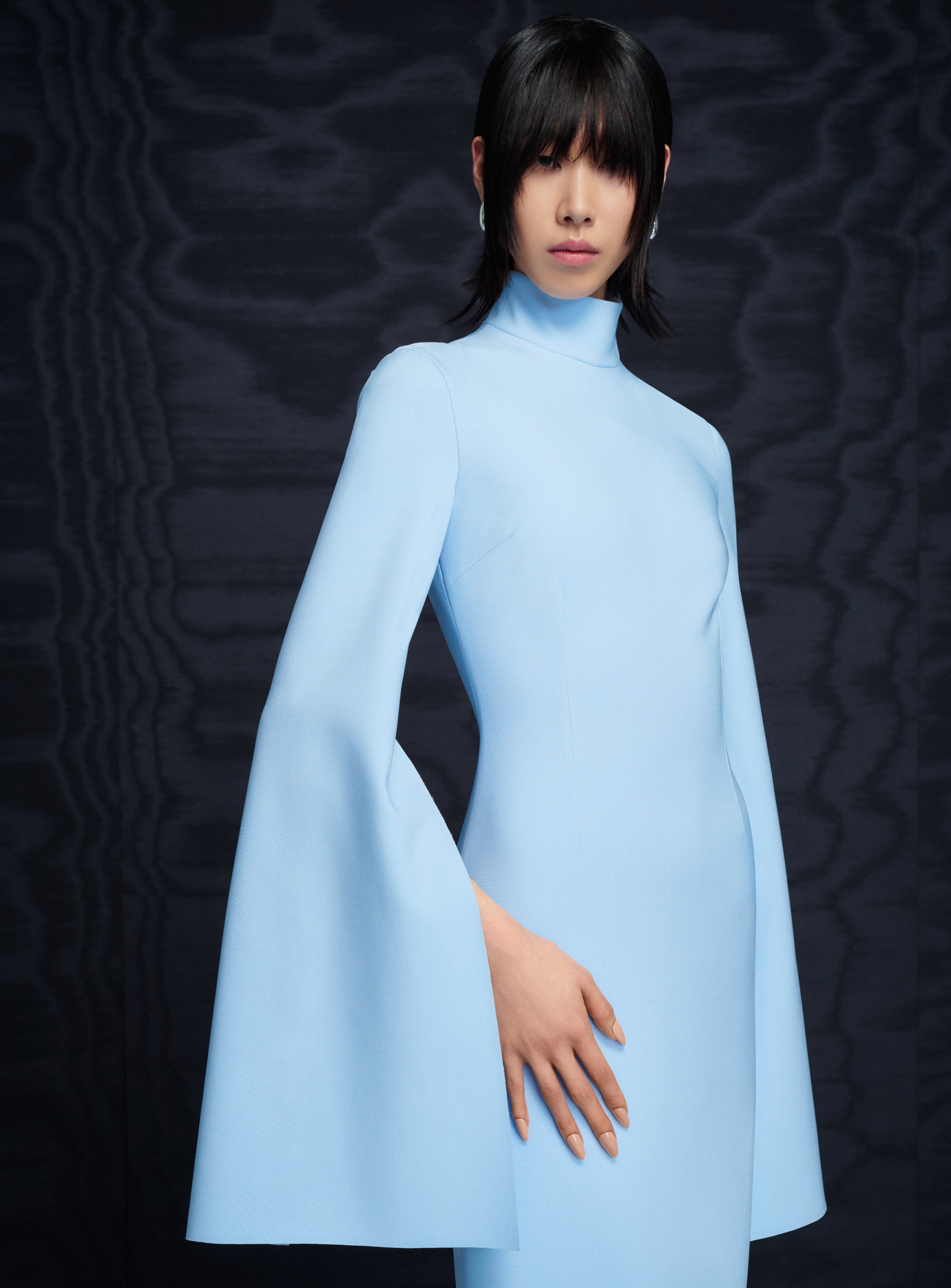 SOLACE LONDON Josefine sukienka maxi Ice Blue długi rękaw