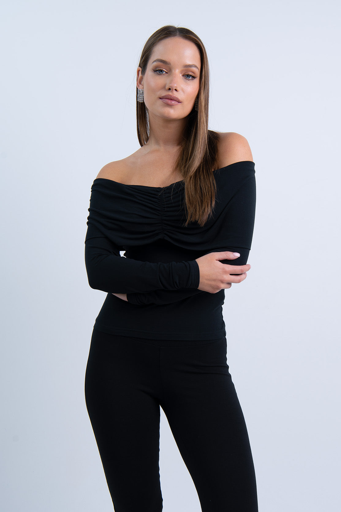 Nudyess Wish top Black modal odkryte ramiona