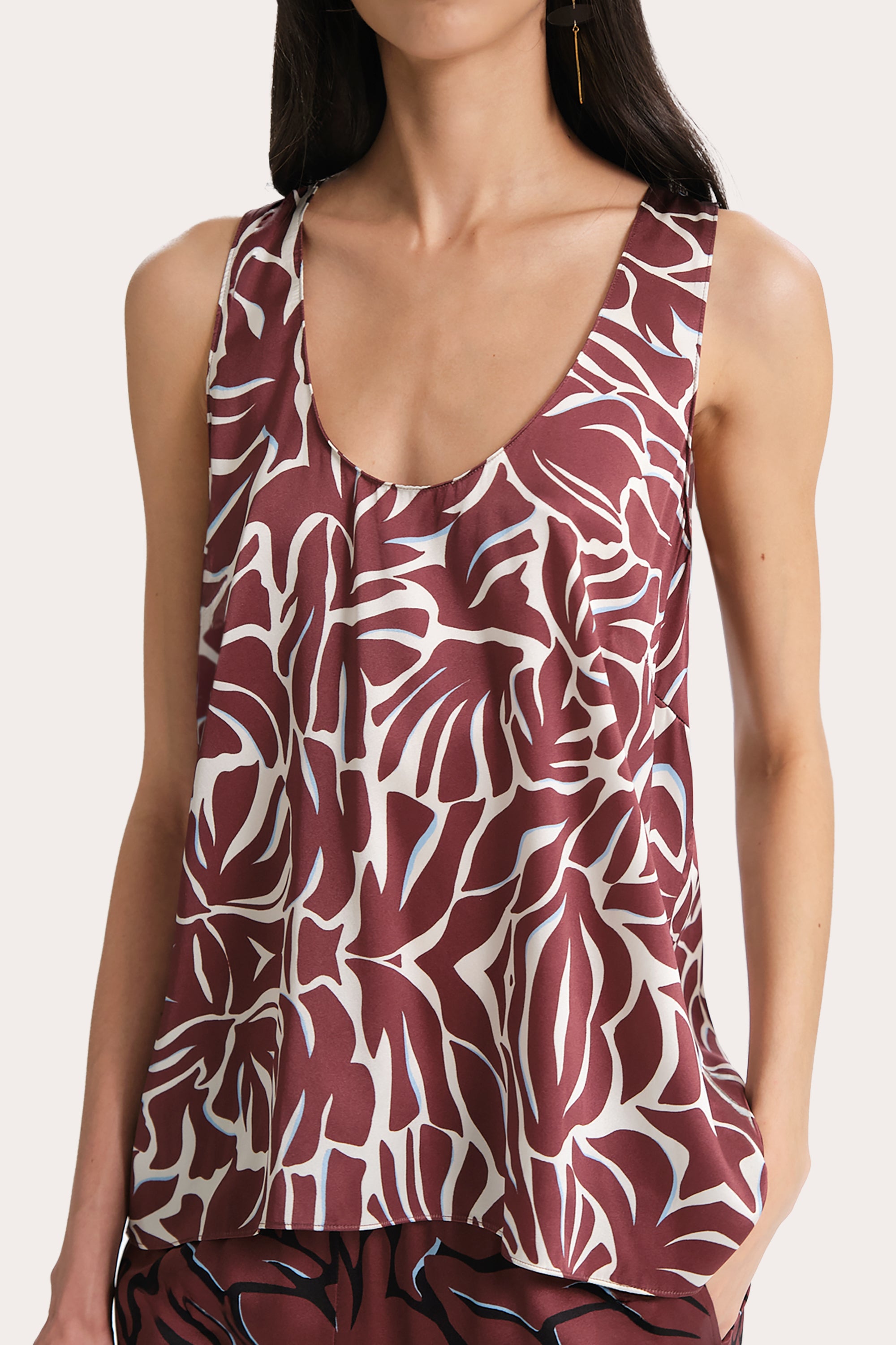 Elie Tahari Naya Silk Charmeuse bluzka koralowa print