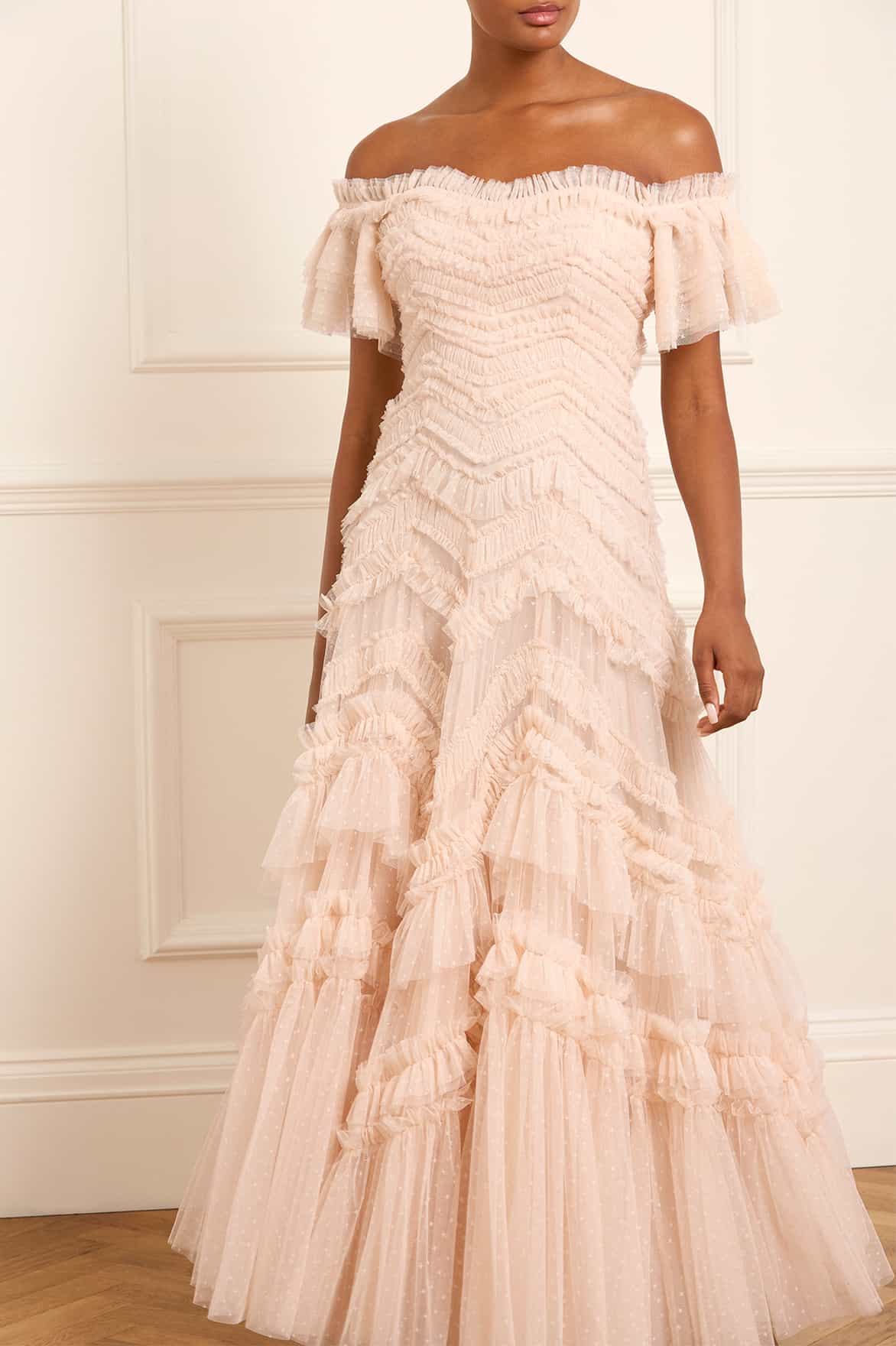 Needle & Thread Elia Off-Shoulder Gown suknia Beige tiul