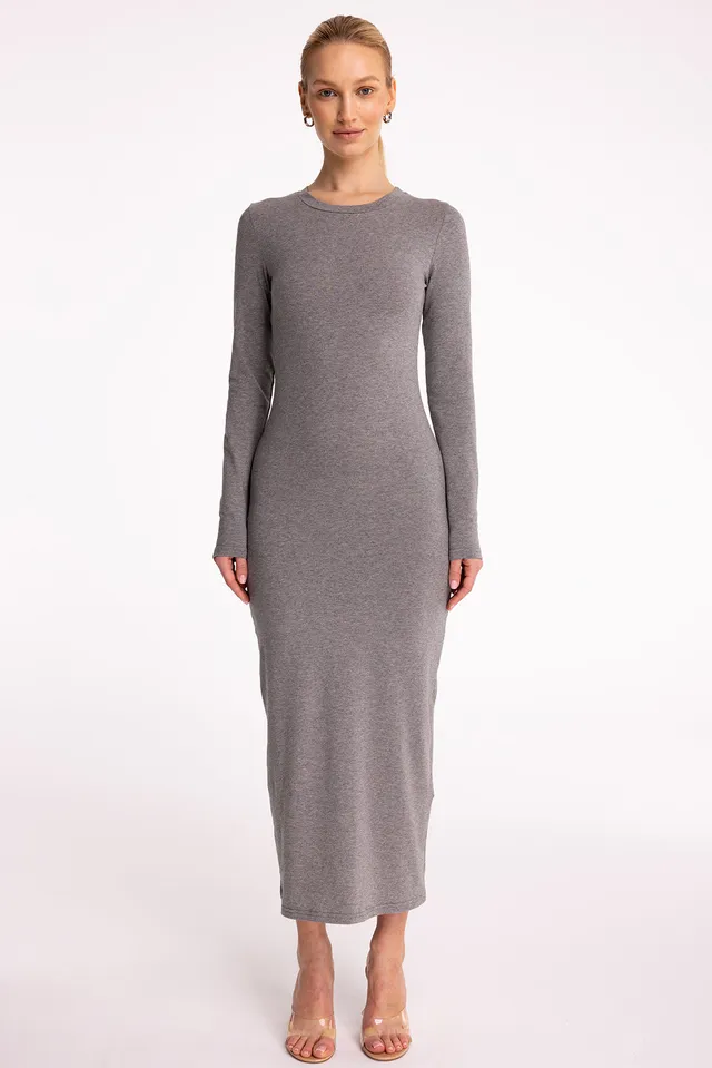 Nudyess Shape gładka sukienka maxi Dark Melange