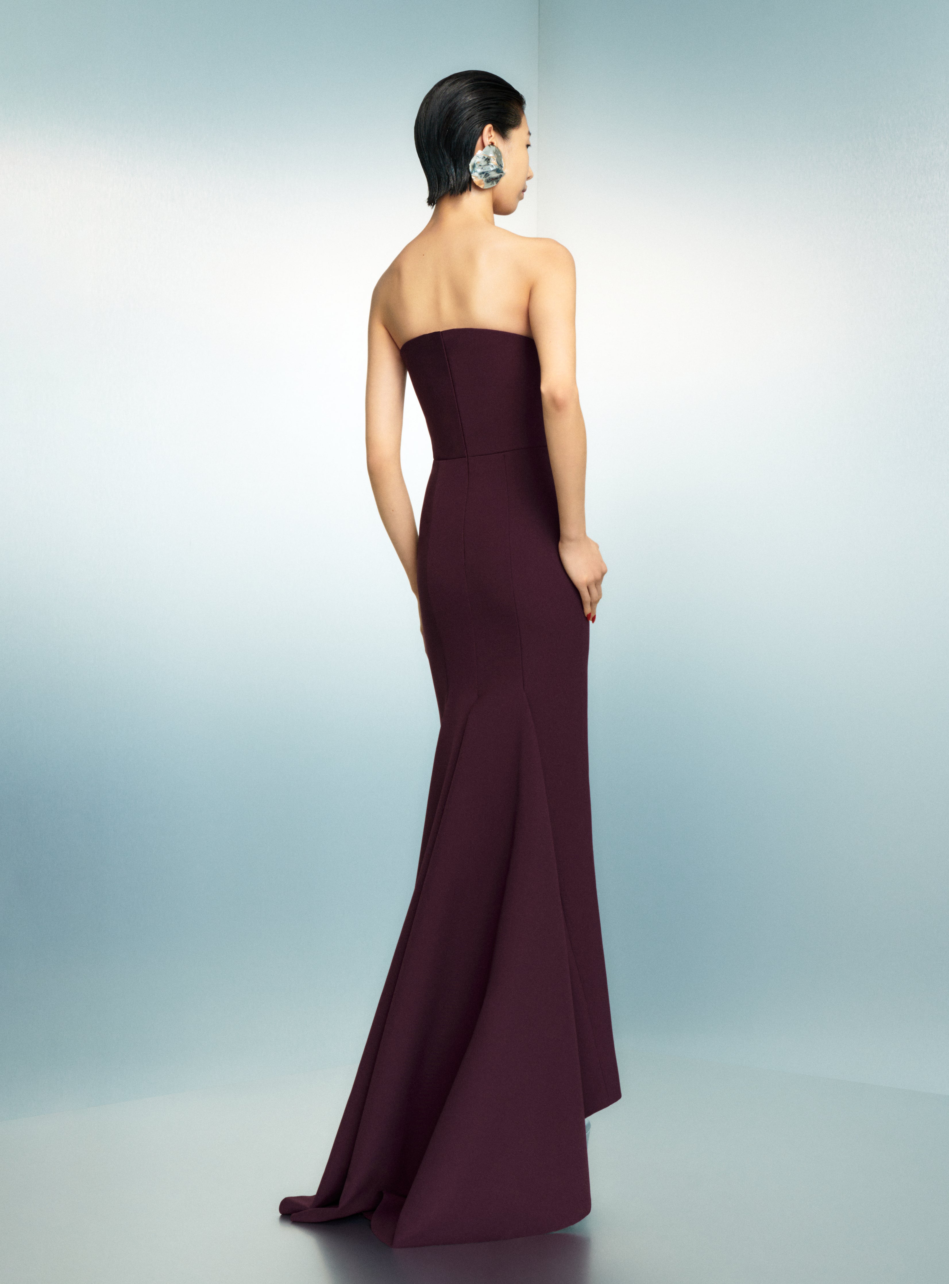 Solace London Citra sukienka wieczorowa bordowa maxi raisin