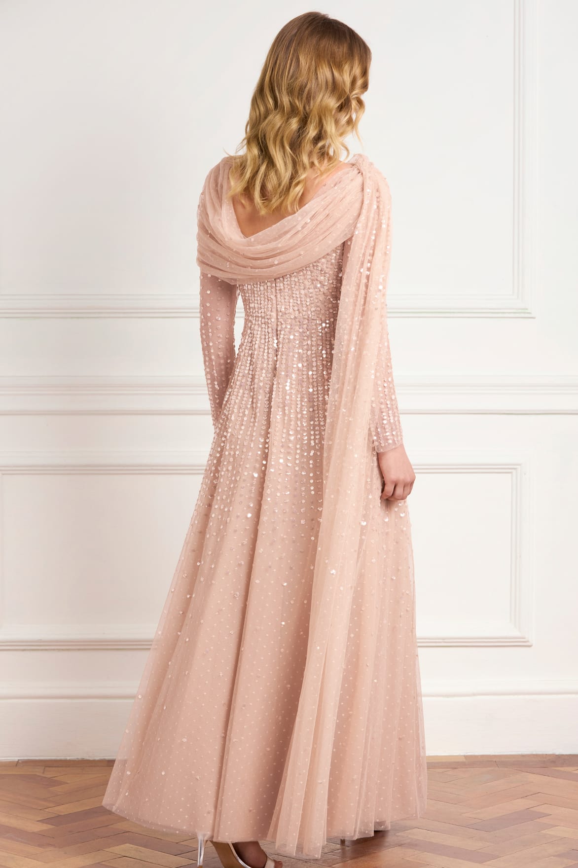 Needle & Thread Moonlight Sequin Draped sukienka beżowa