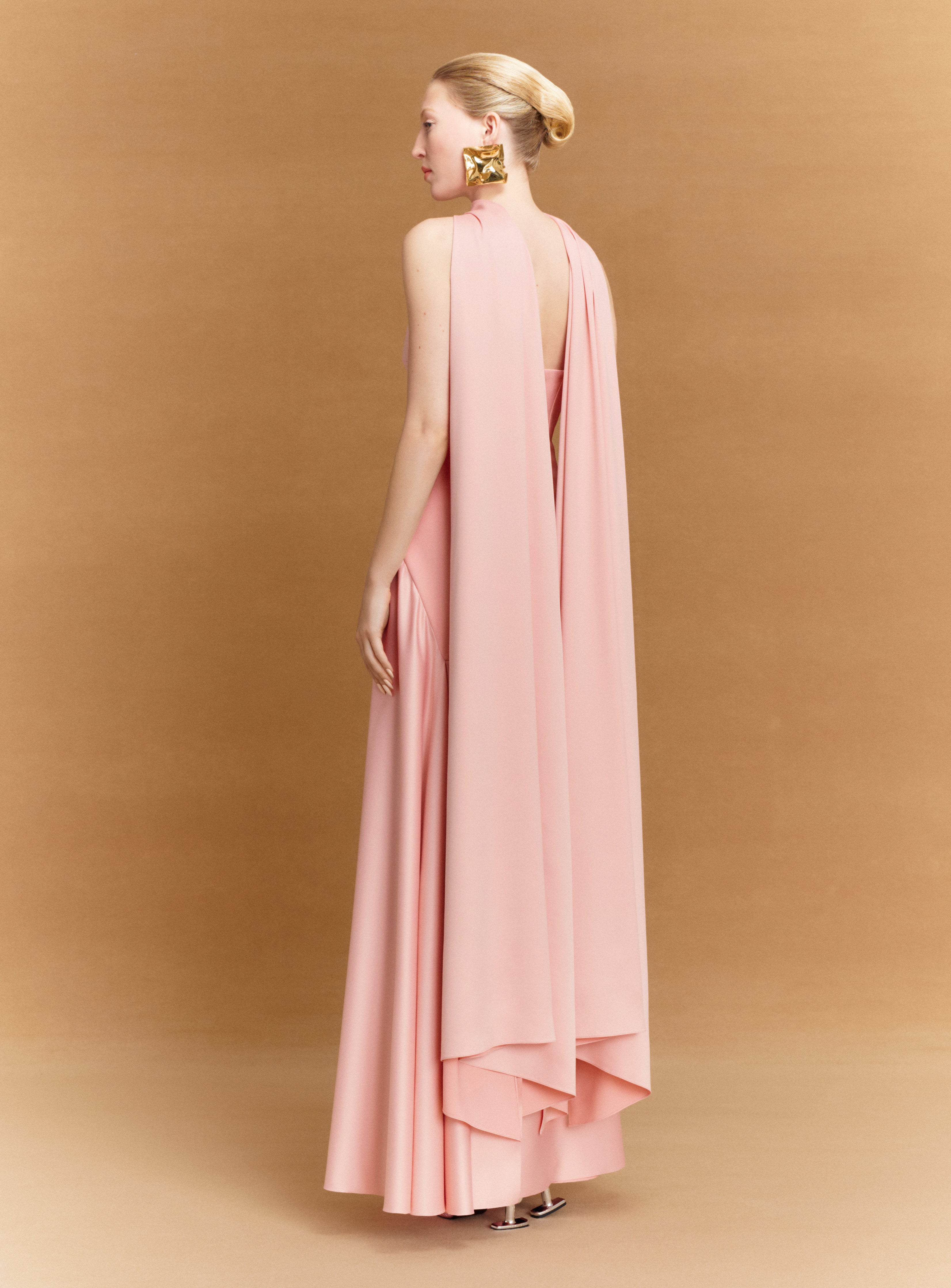 SOLACE LONDON The Cece Maxi Dress sukienka pudrowy róż