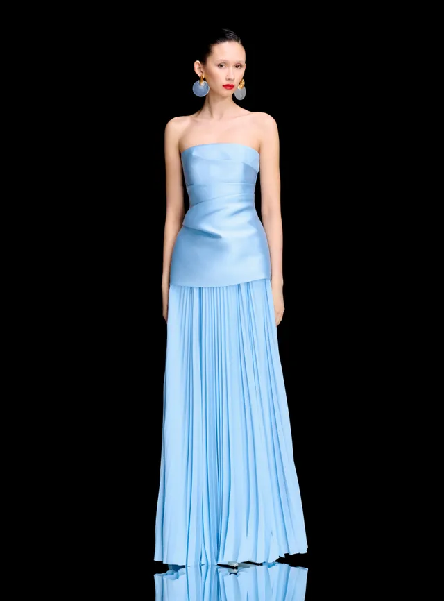 Solace London Claudette sukienka maxi błękitna plisowana