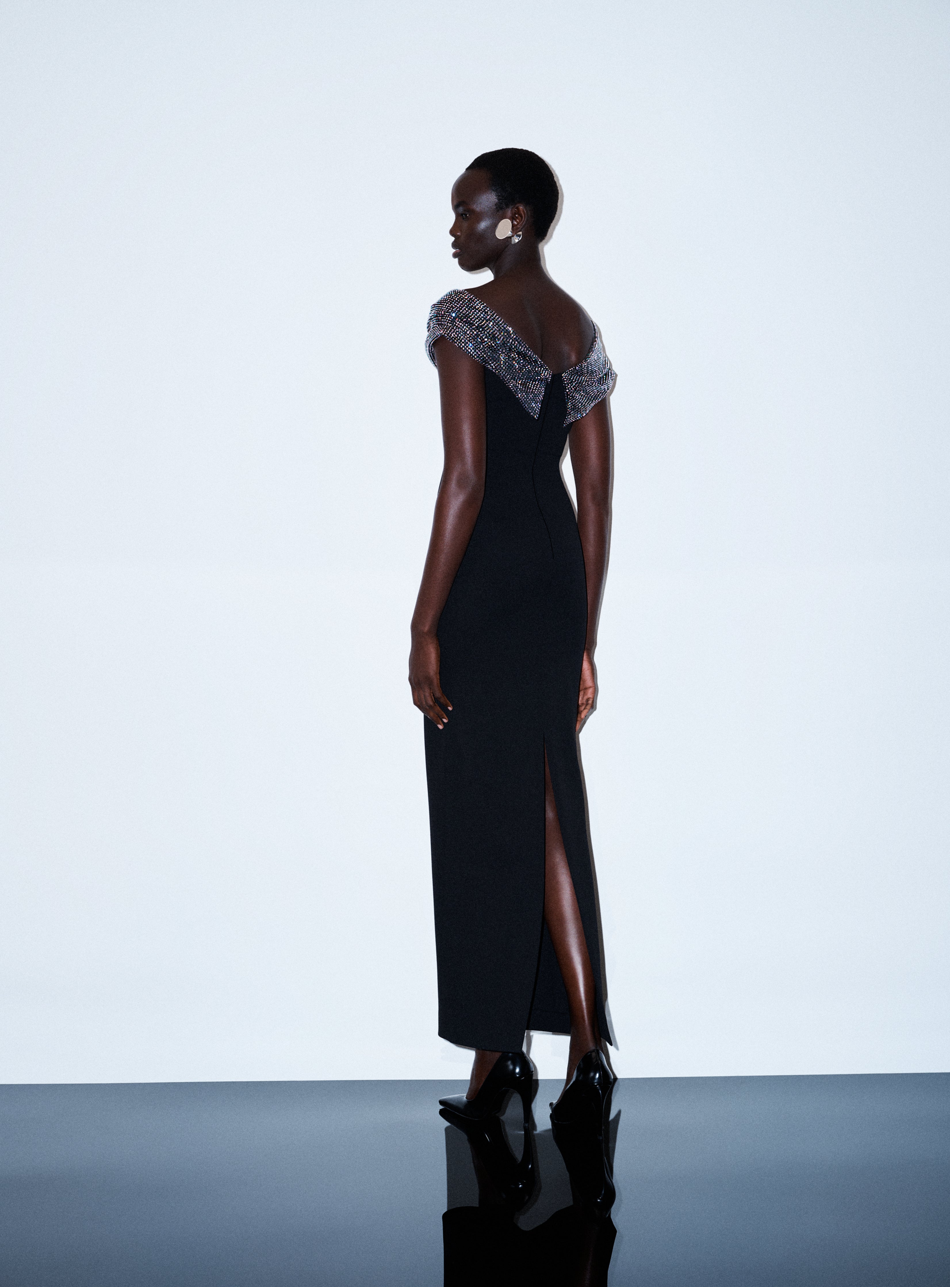 Solace London Cardinale sukienka maxi czarna gorsetowa