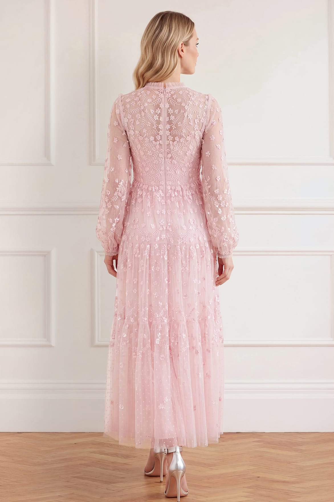 Needle & Thread Clover Long Sleeve Ankle Gown sukienka różowa haftowana