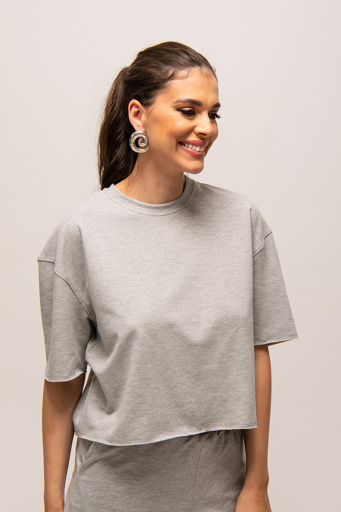 Nudyess Lucy t-shirt bawełniany melange luźny