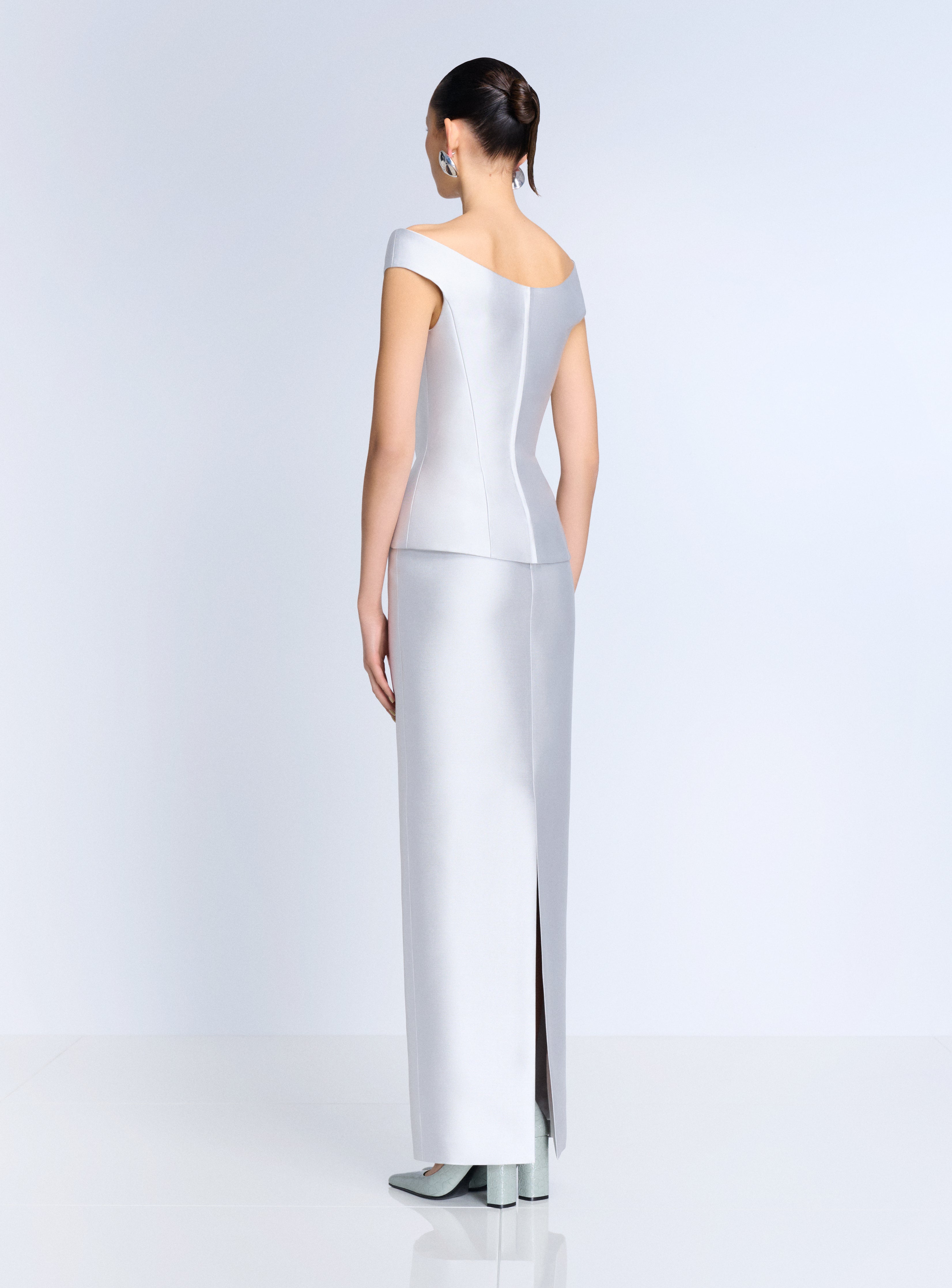 Solace London The Pieta sukienka wieczorowa srebrna maxi