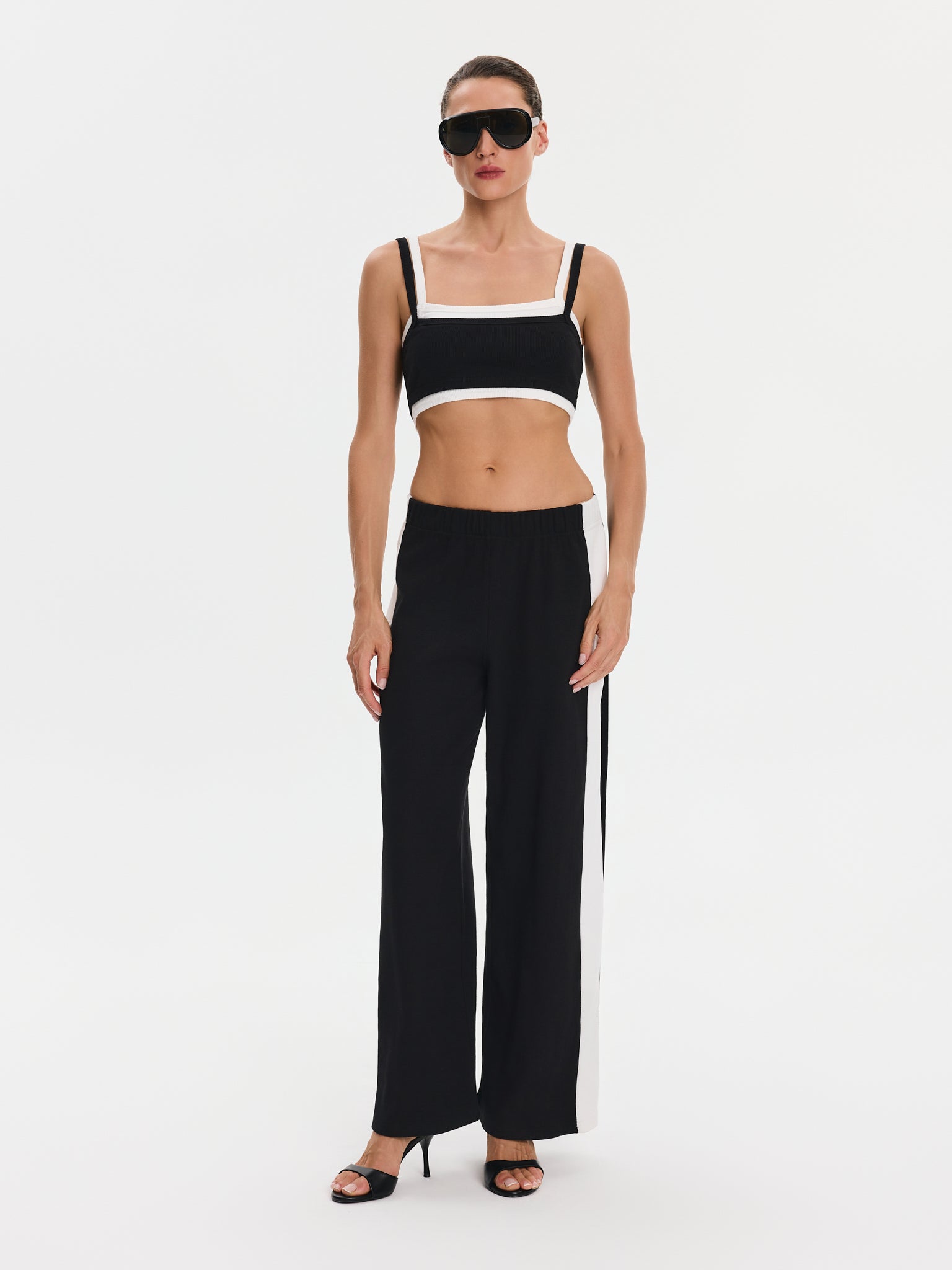 Nudyess Lisa crop top Black lamówka