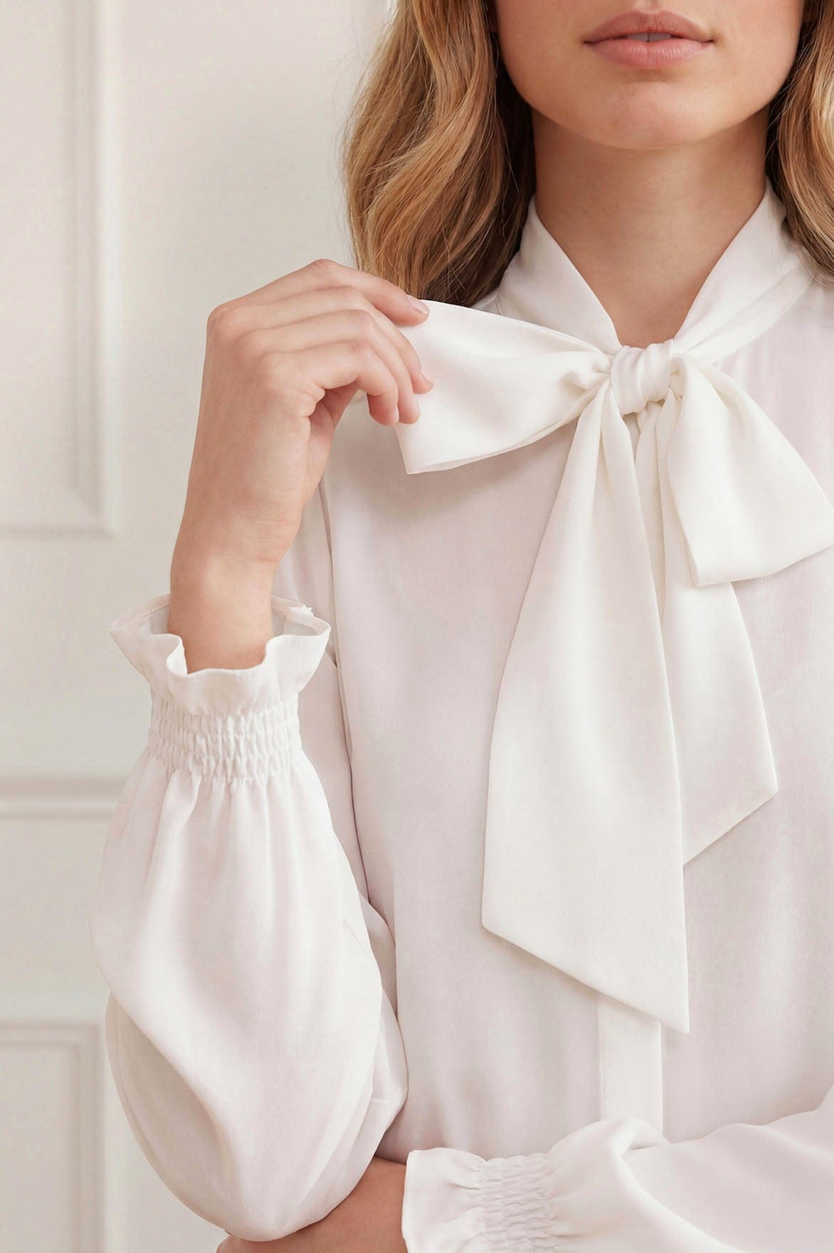 Needle & Thread Pussy Bow Blouse bluzka biała jedwabna