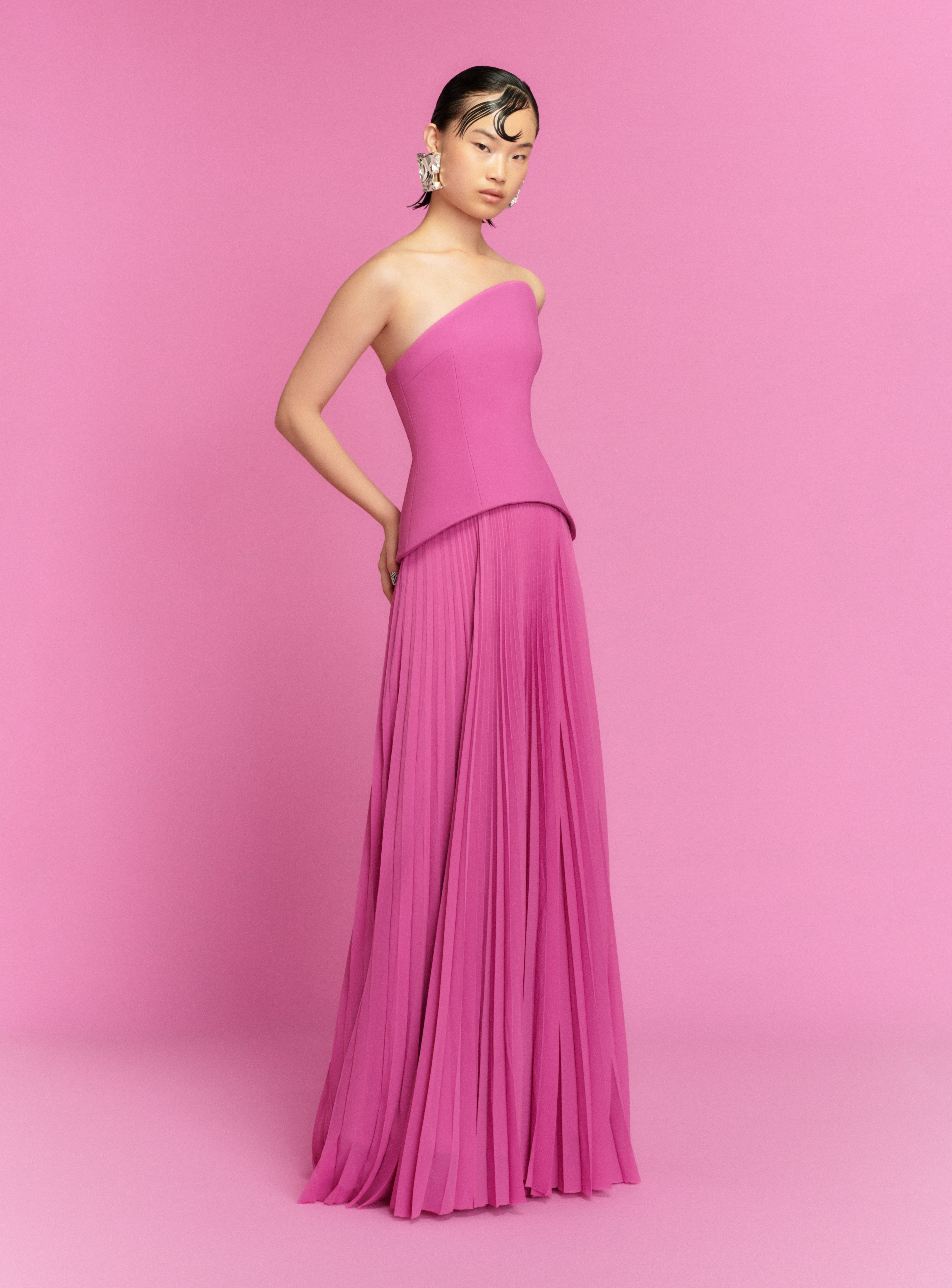 Solace London Britt sukienka maxi Berry Pink bez ramiączek