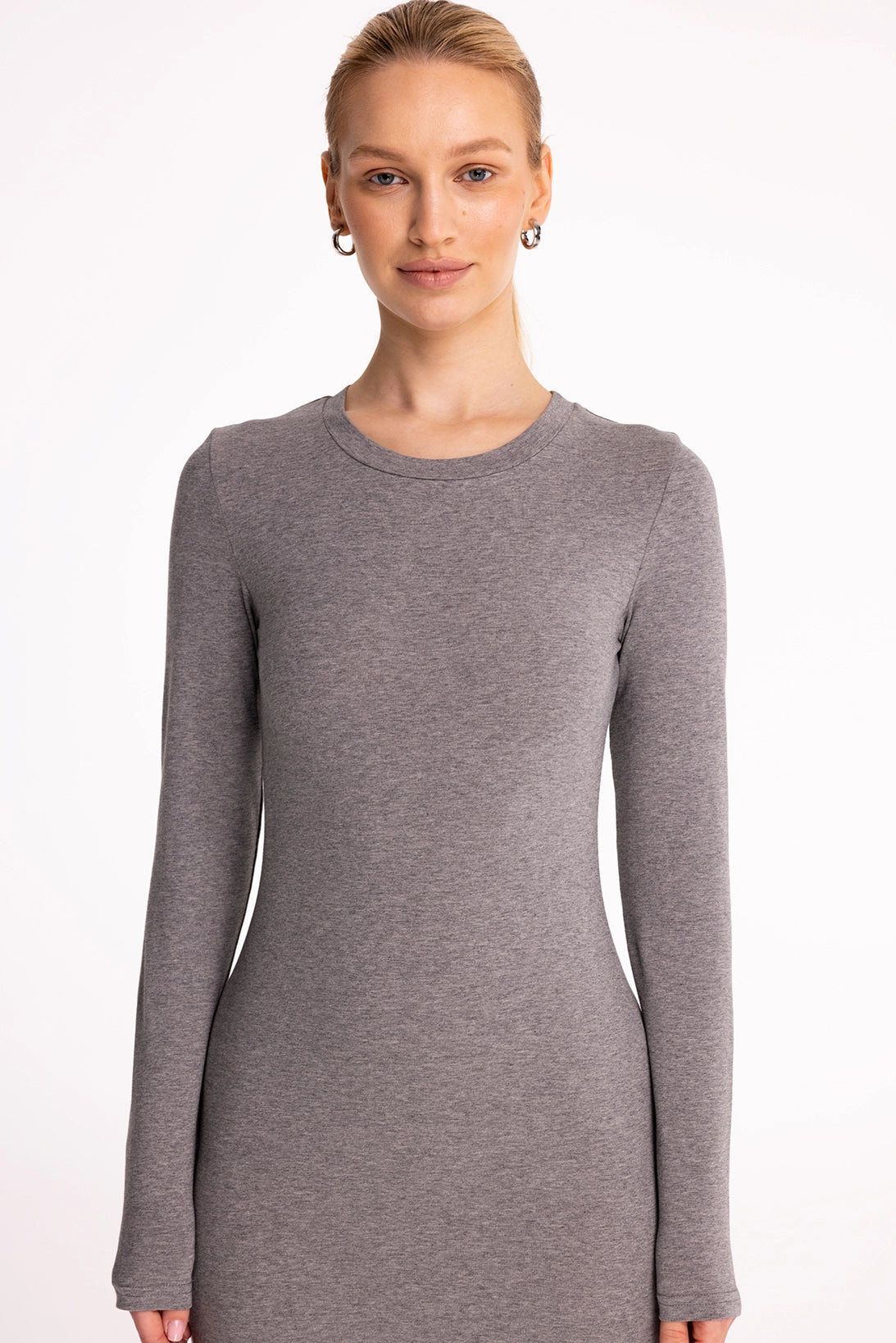 Nudyess Shape gładka sukienka maxi Dark Melange
