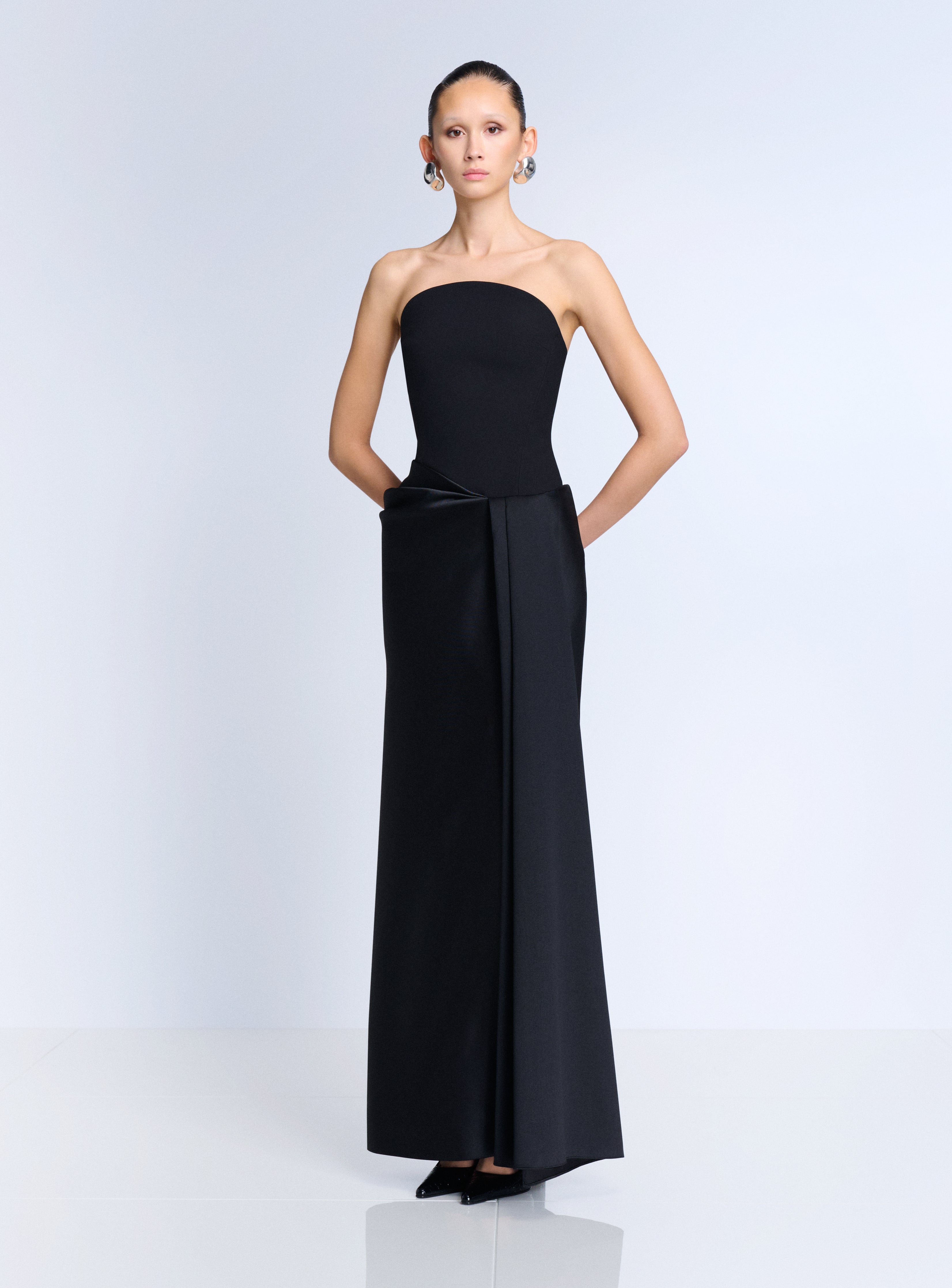 Solace London Seri sukienka maxi czarna gorsetowa