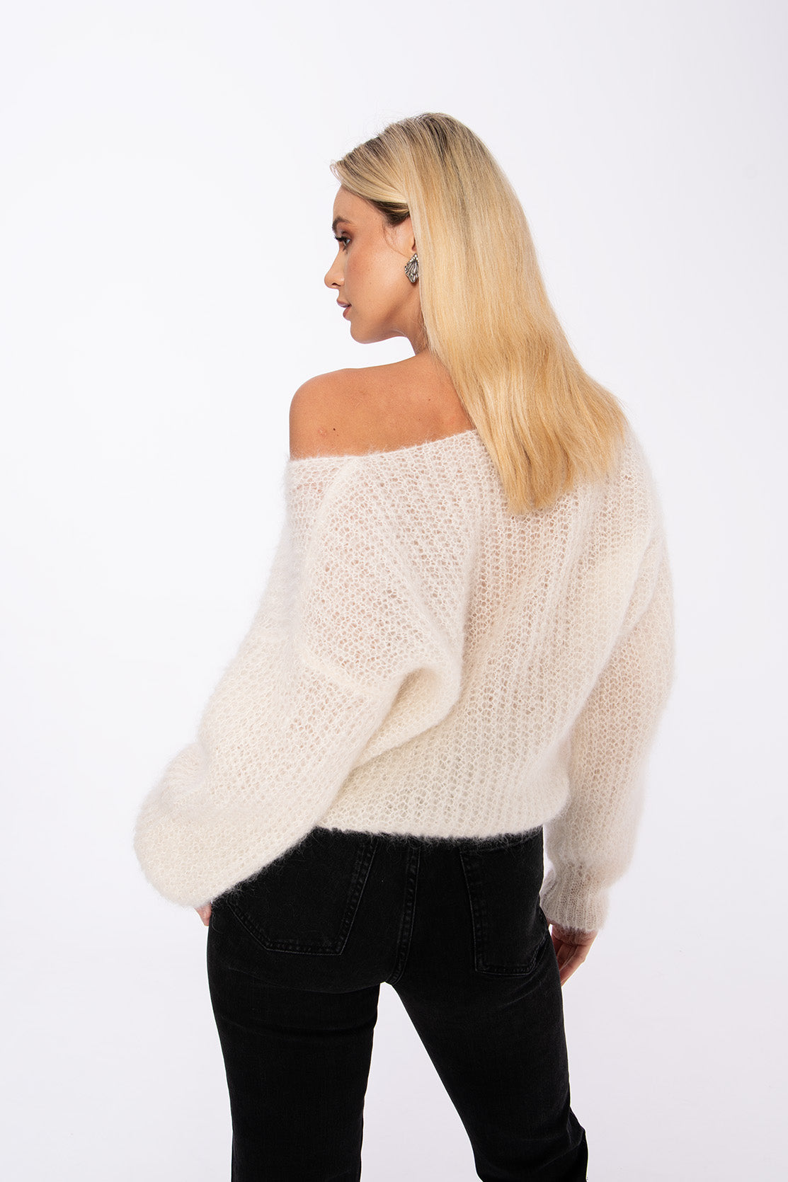 Nudyess Winter sweter moherowy Ecru dekolt V
