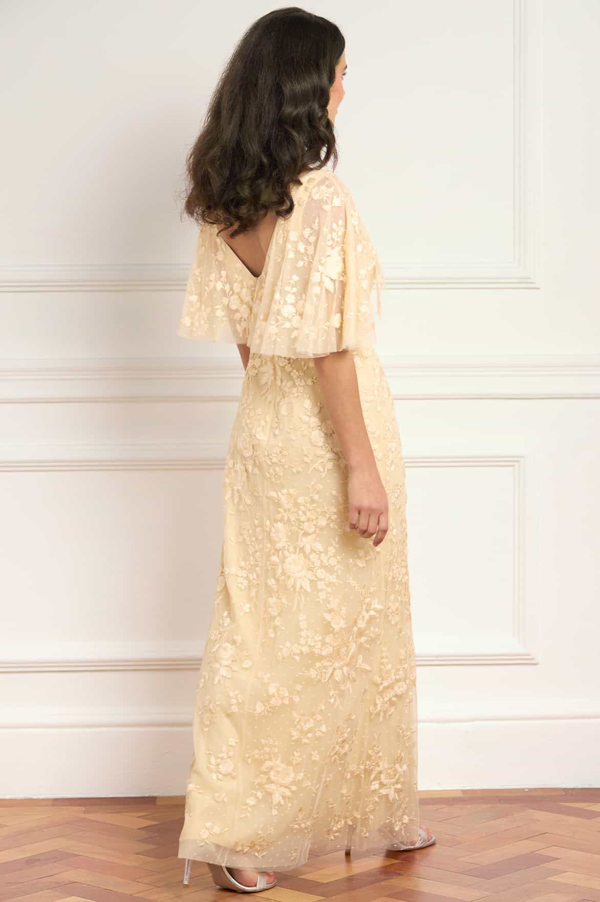 Needle & Thread Rosa V-Neck Cape Gown sukienka żółta haftowana
