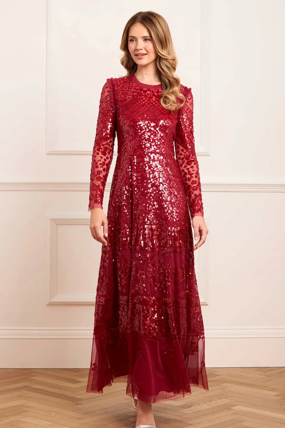 Needle & Thread Aurora Gown suknia Red haftowana