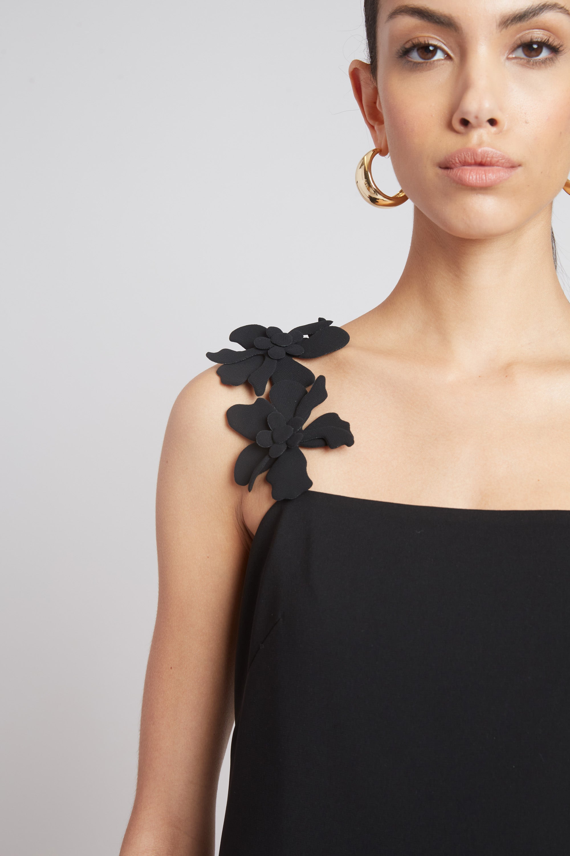 Elie Tahari Bloom E5035605 sukienka Black z aplikacją