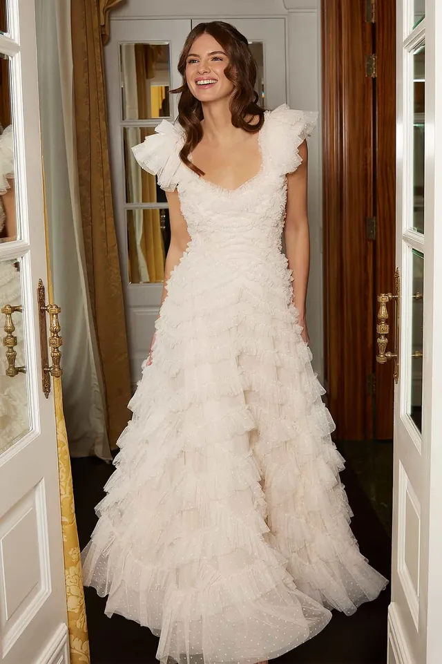 Needle & Thread Lola Backless Gown suknia kremowa z falbaną