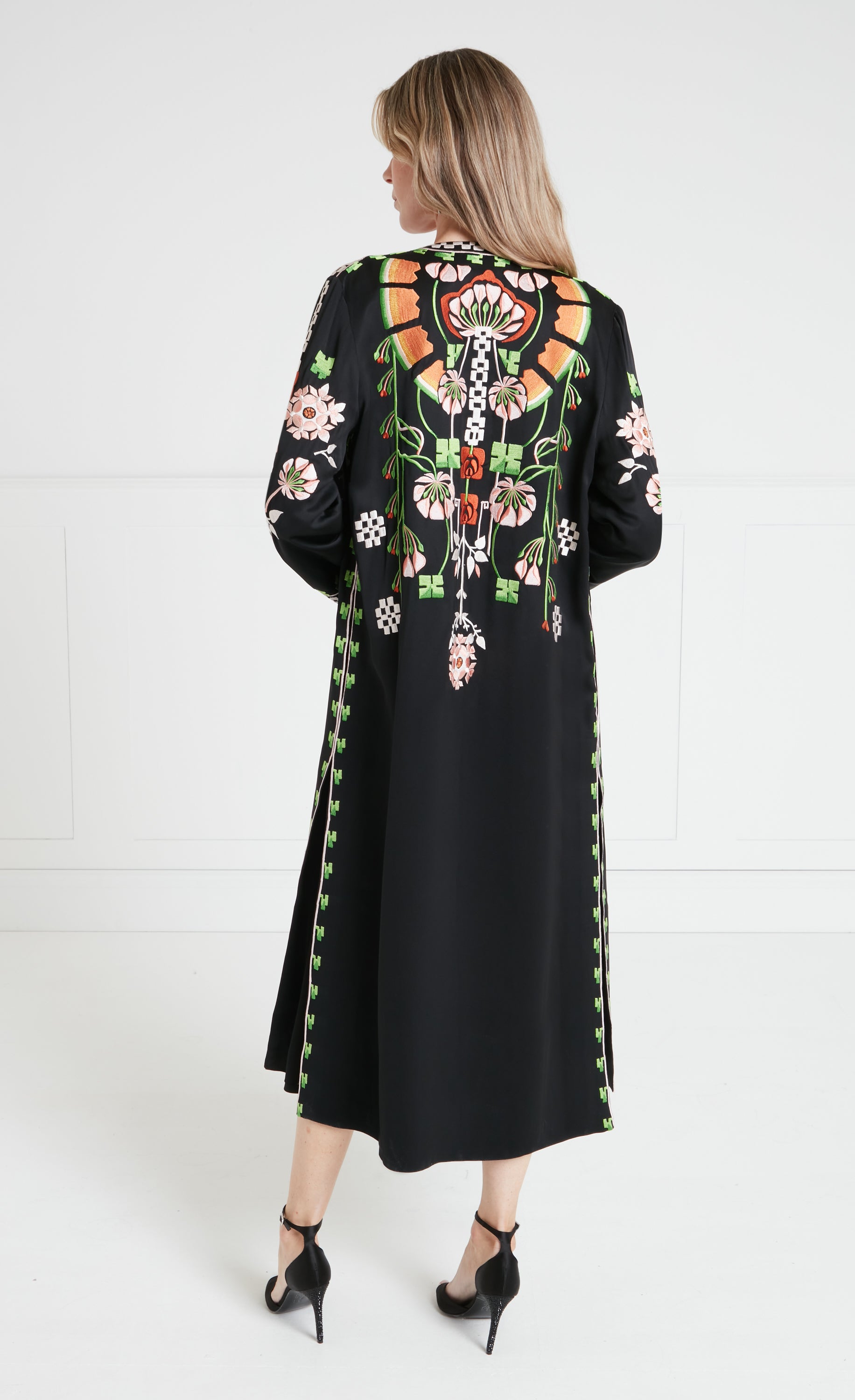 Temperley London Casa płaszcz kimono Black haftowany
