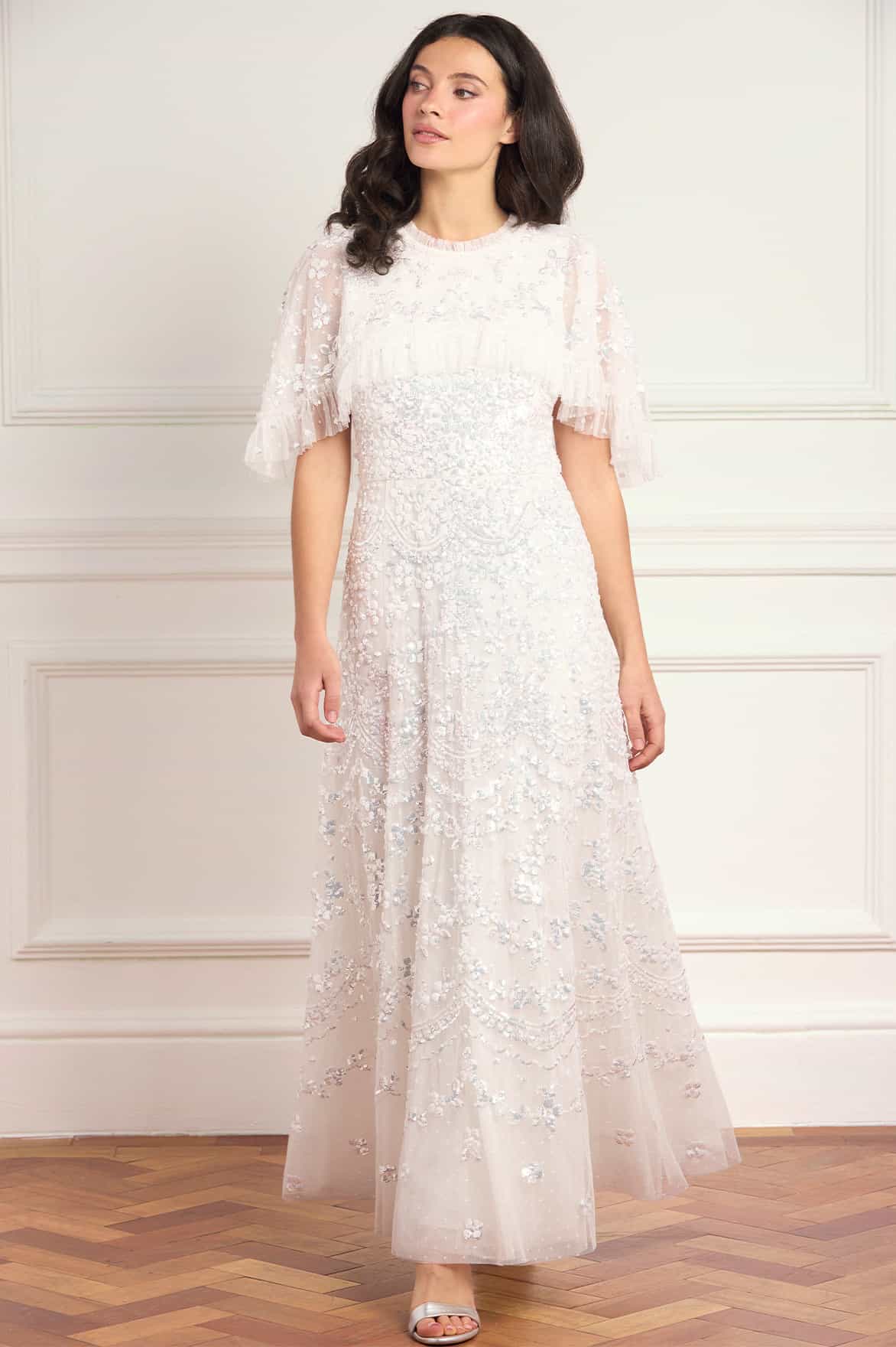 Needle & Thread Freya Cape Ankle Gown sukienka biała cekinowa z peleryną