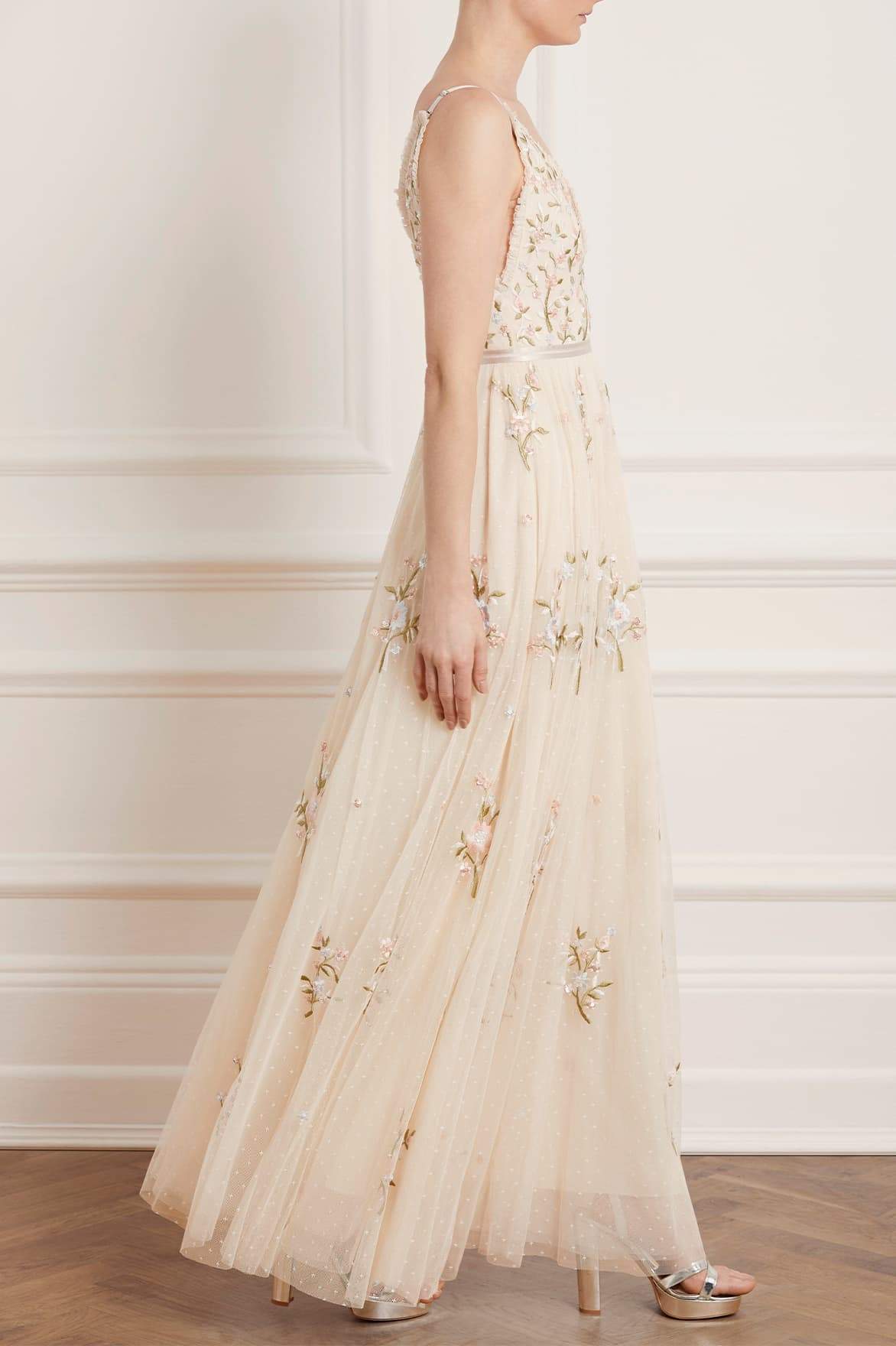 Needle & Thread Petunia Gown sukienka wieczorowa kremowa haft