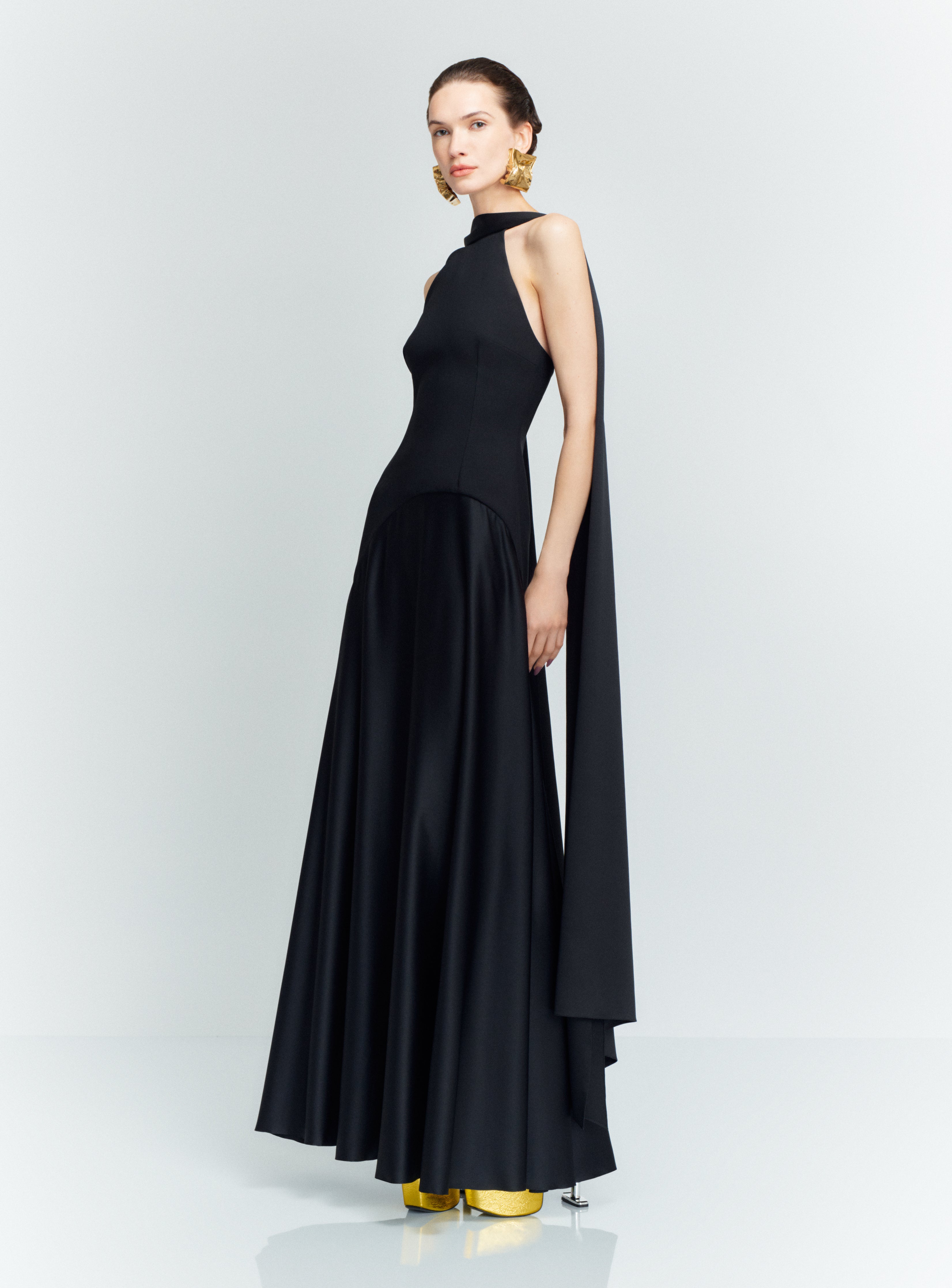 Solace London Cece sukienka wieczorowa maxi czarna halter