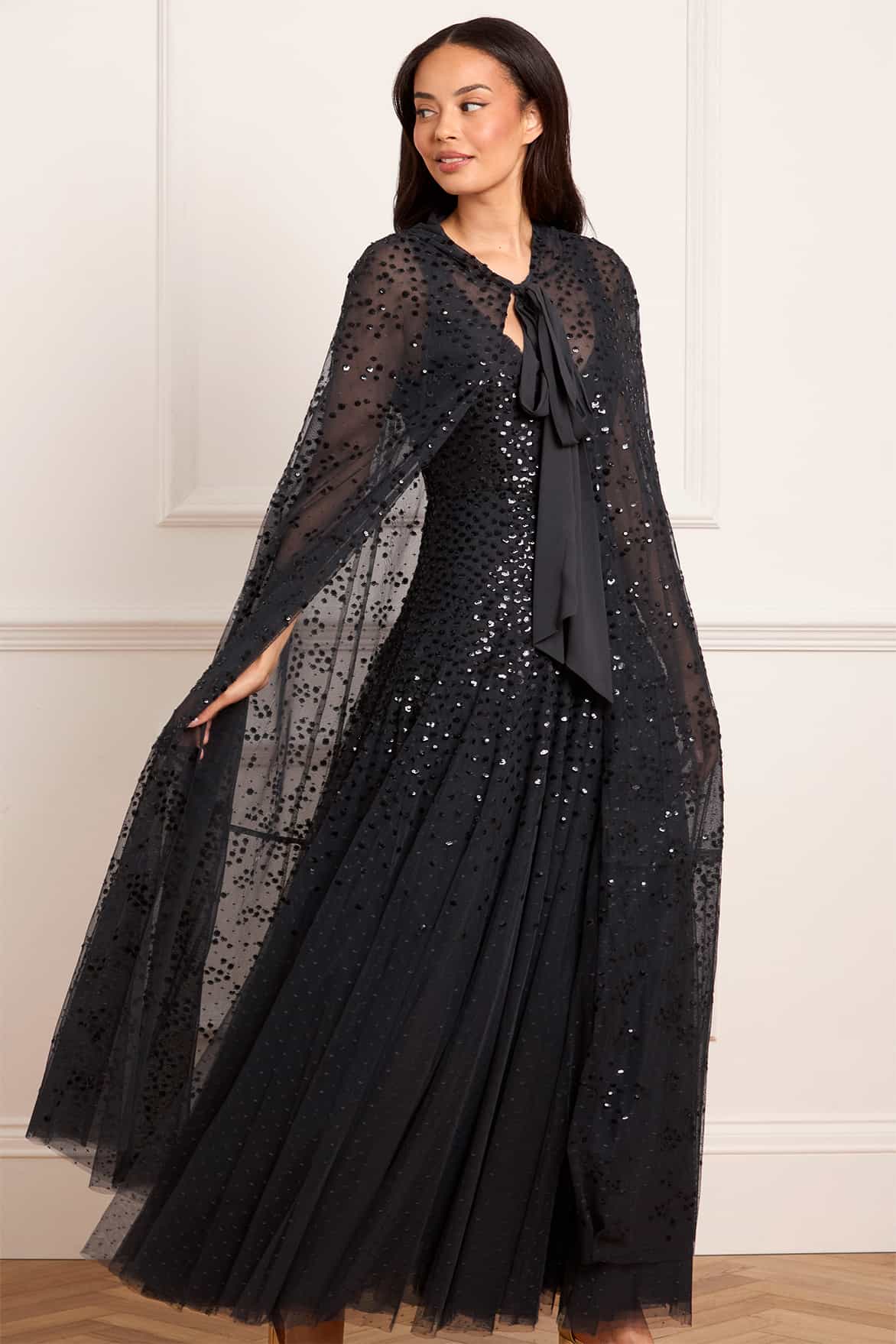 Needle & Thread Dappled Sequin Hooded Long Cape peleryna czarna