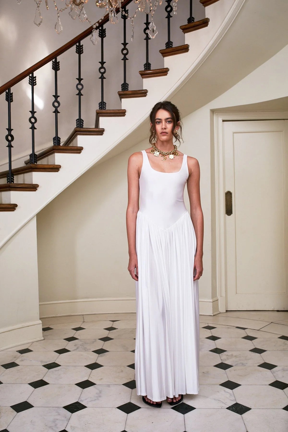 Delfi Collective Oriana sukienka ivory maxi satyna