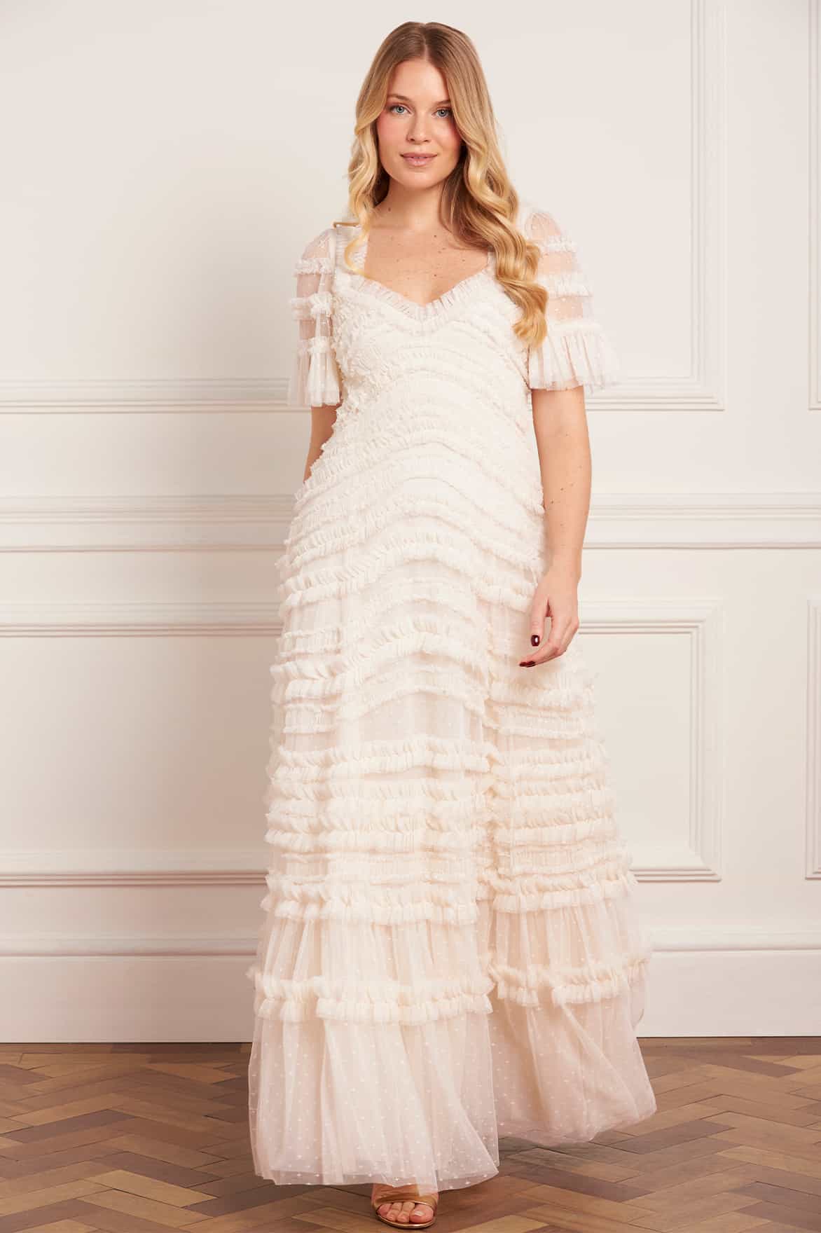Needle & Thread Amara Gown suknia kremowa falbany