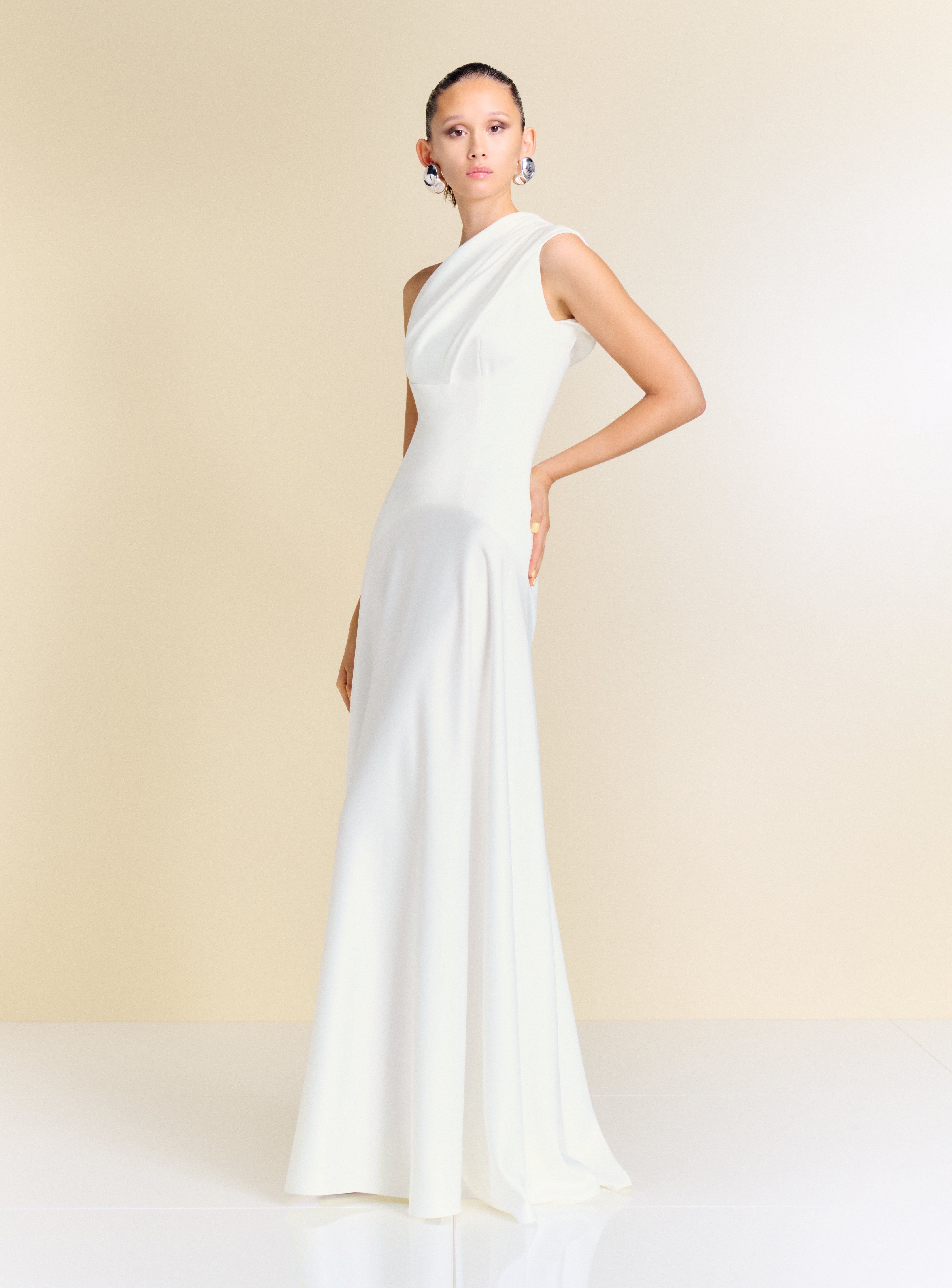 Solace London Gabriela sukienka kremowa maxi ślubna